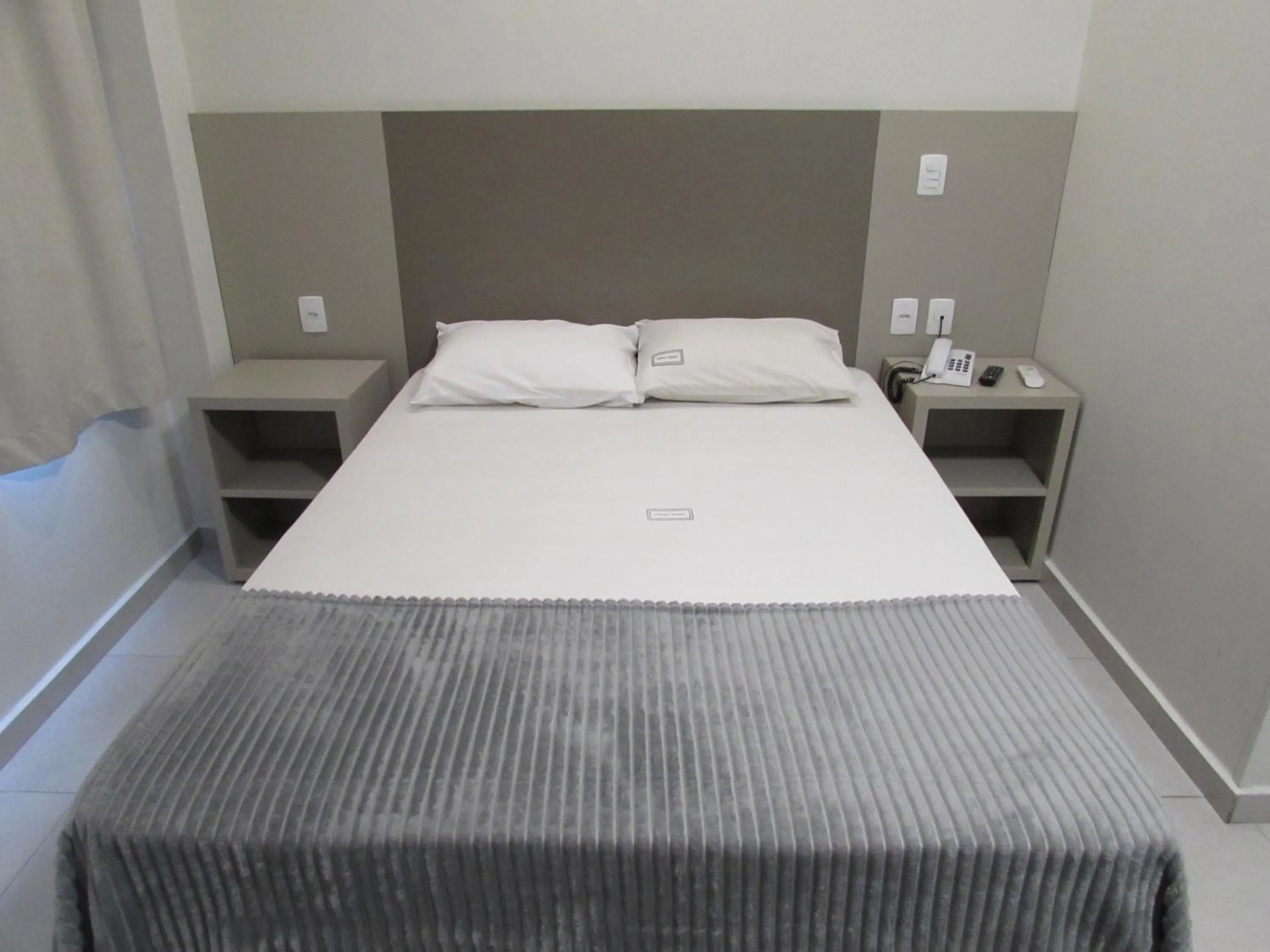 Bed in Hotel Urbis a 10 minutos Rua 25 de Março, Brás,Bom Retiro,a 2 minutos do Mirante Sampa Sky