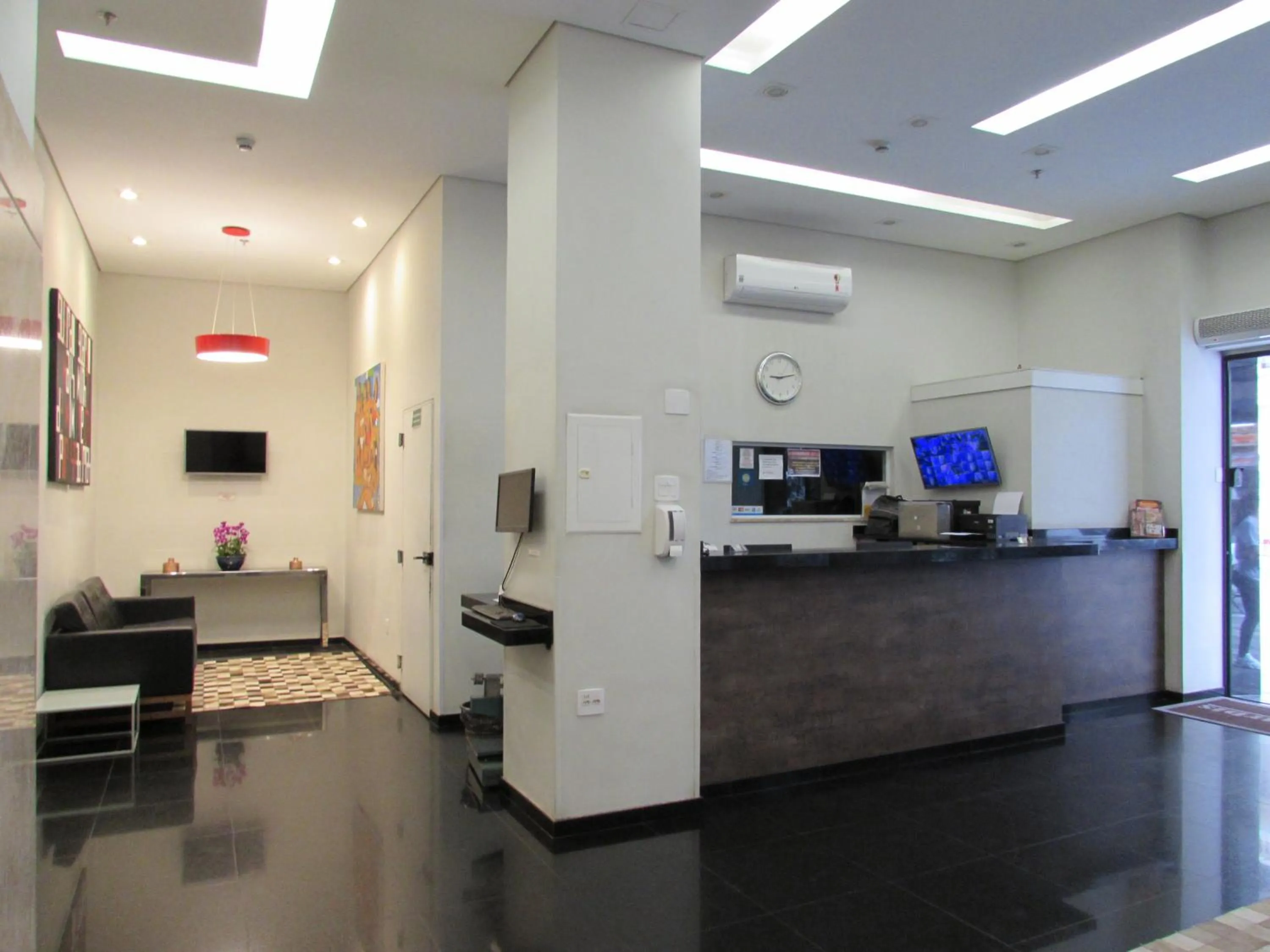 Hotel Urbis a 10 minutos Rua 25 de Março, Brás,Bom Retiro,a 2 minutos do Mirante Sampa Sky