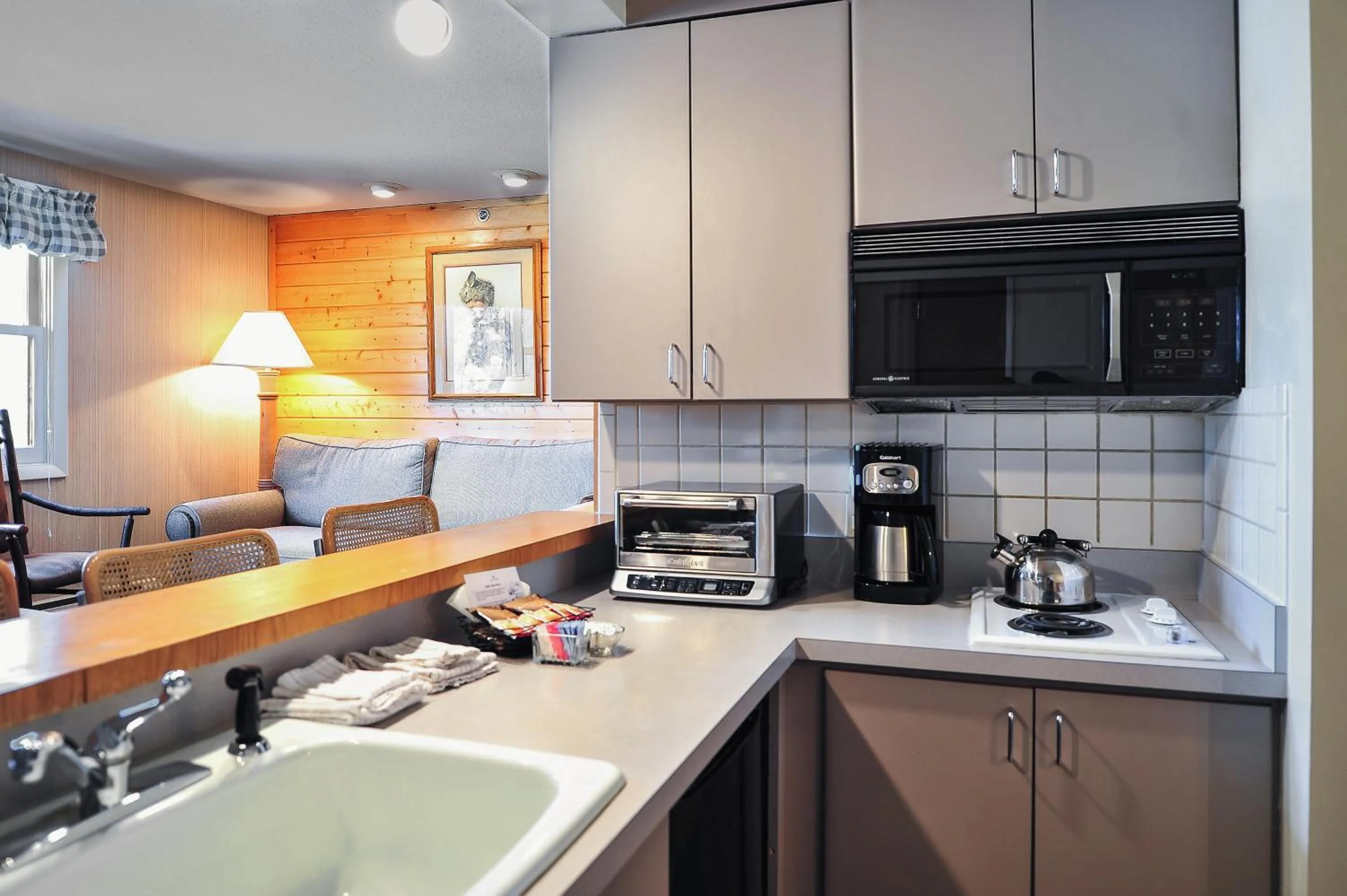 Kitchen or kitchenette in The Historic Crag's Lodge