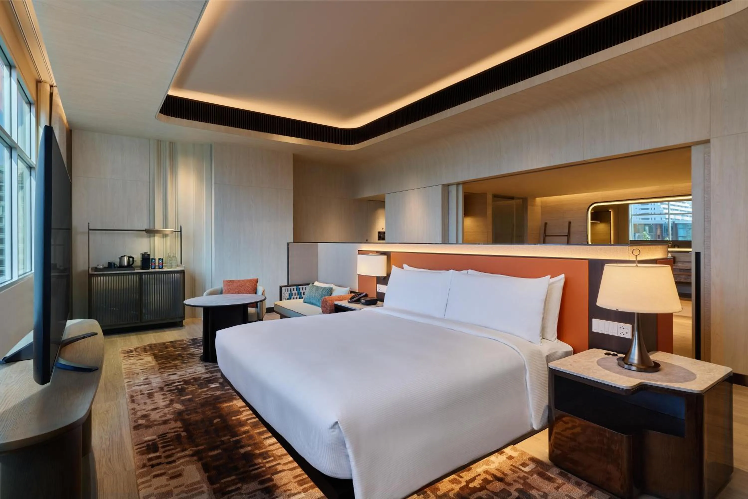 Bed in DoubleTree by Hilton Bangkok Ploenchit