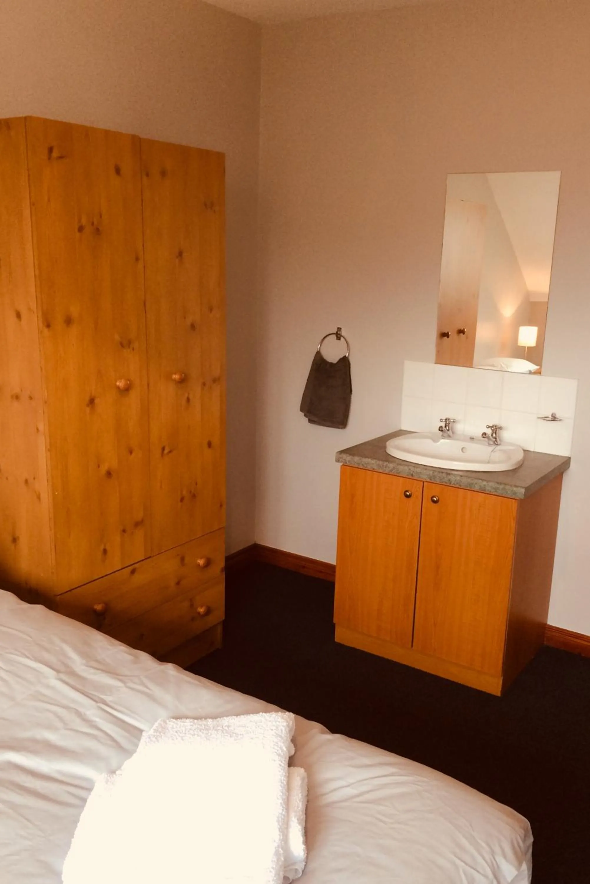 Bedroom, Bed in Lwr Ormeau Guest House