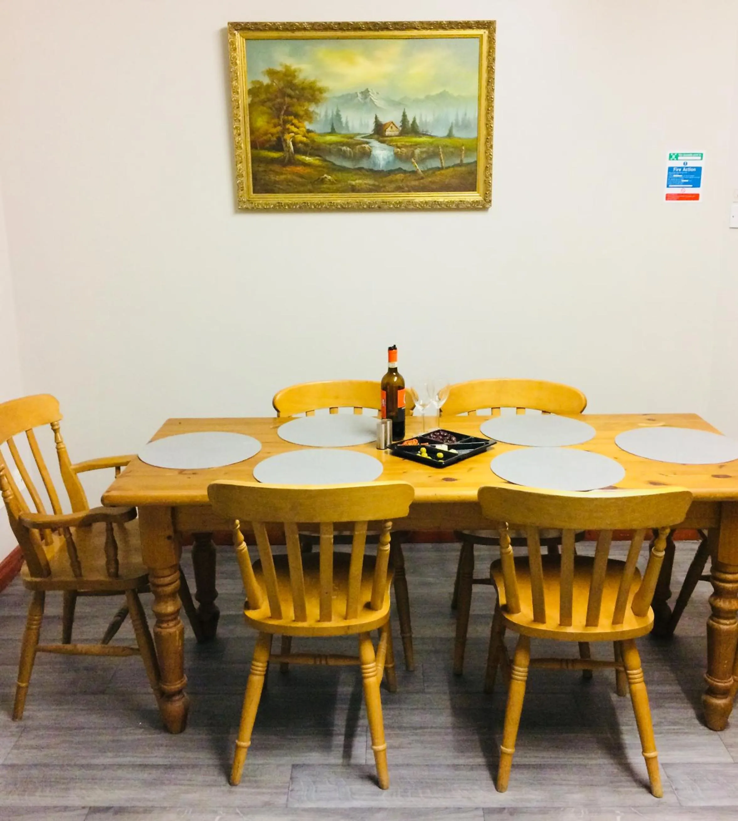 Communal kitchen in Lwr Ormeau Guest House