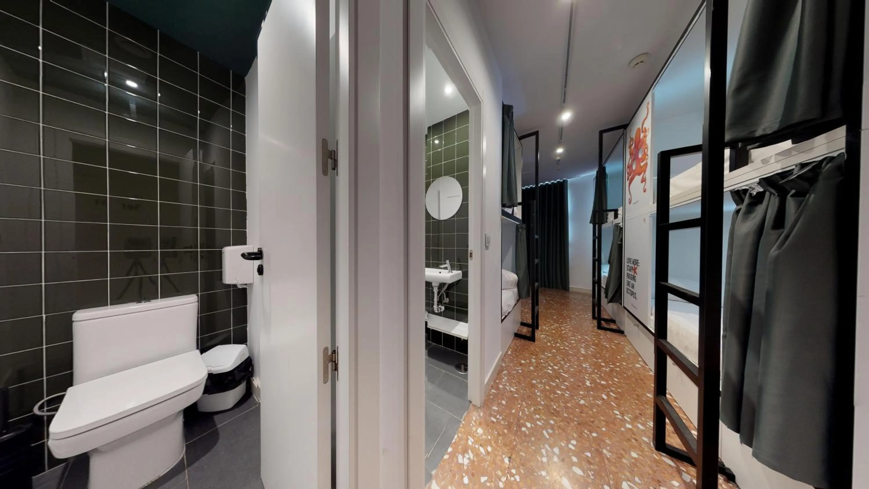 Bedroom in 2060 The Newton Hostel