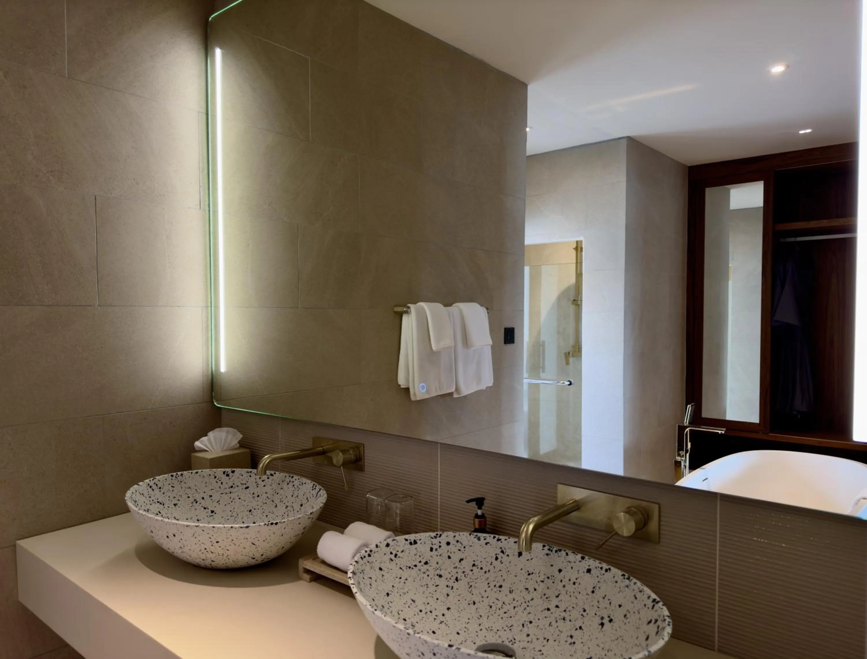 Bathroom in Baan Haad Ngam Boutique Resort