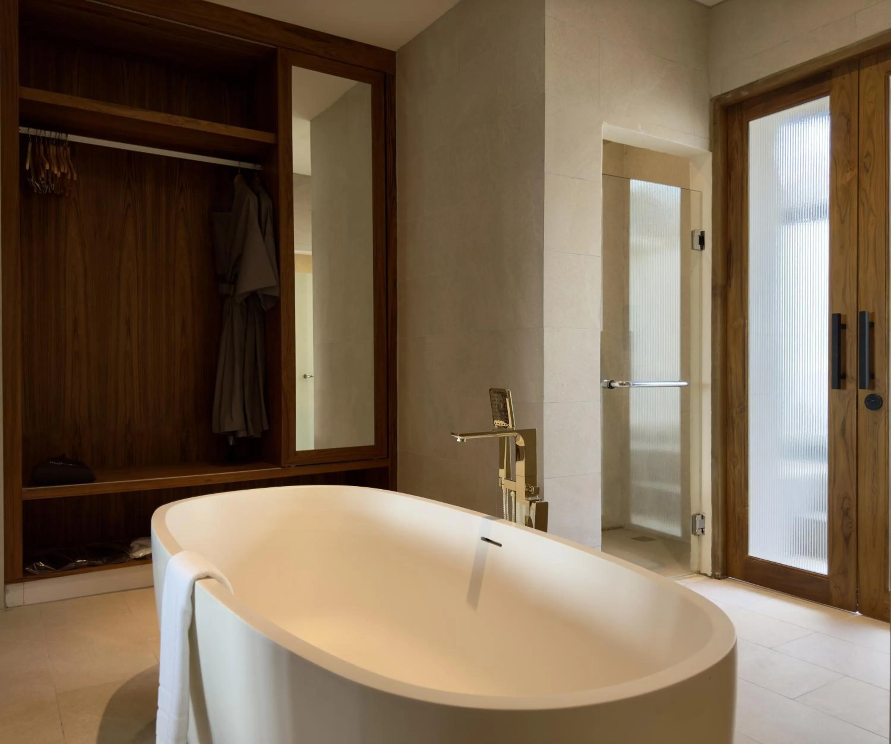 Bathroom in Baan Haad Ngam Boutique Resort