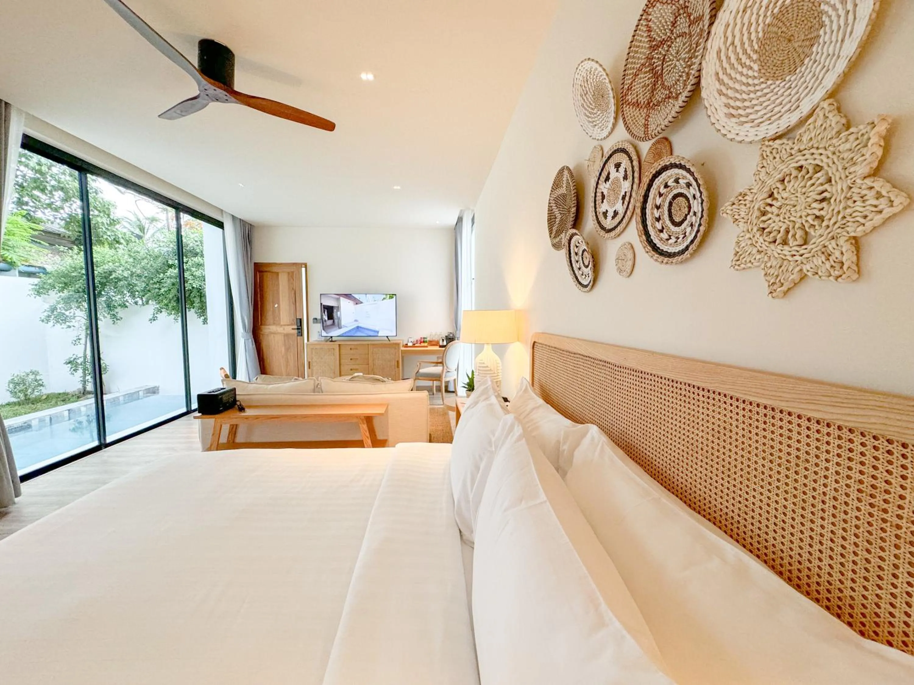 Bed in Baan Haad Ngam Boutique Resort