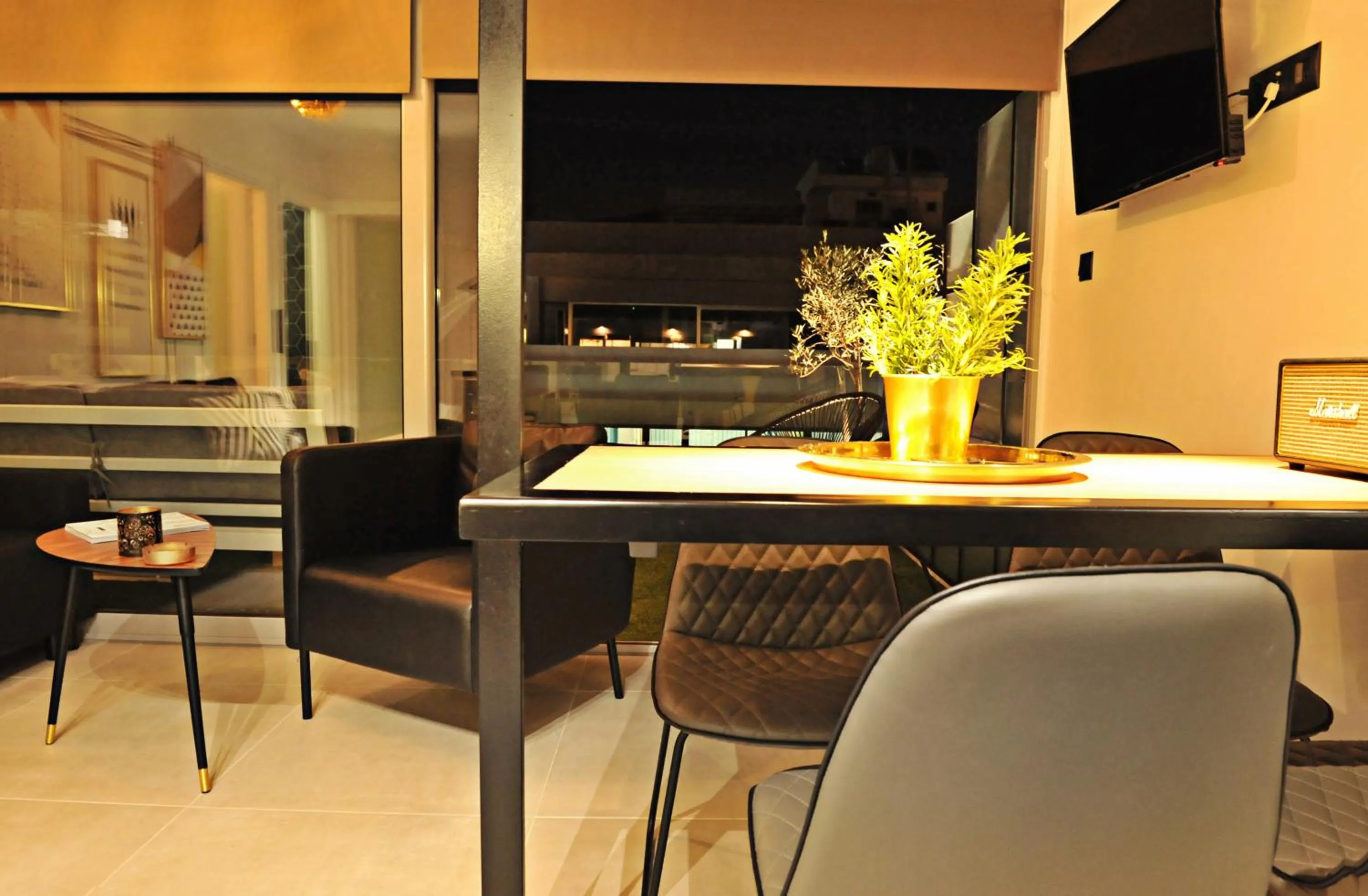 TV and multimedia in The Athenians Modern Apartments