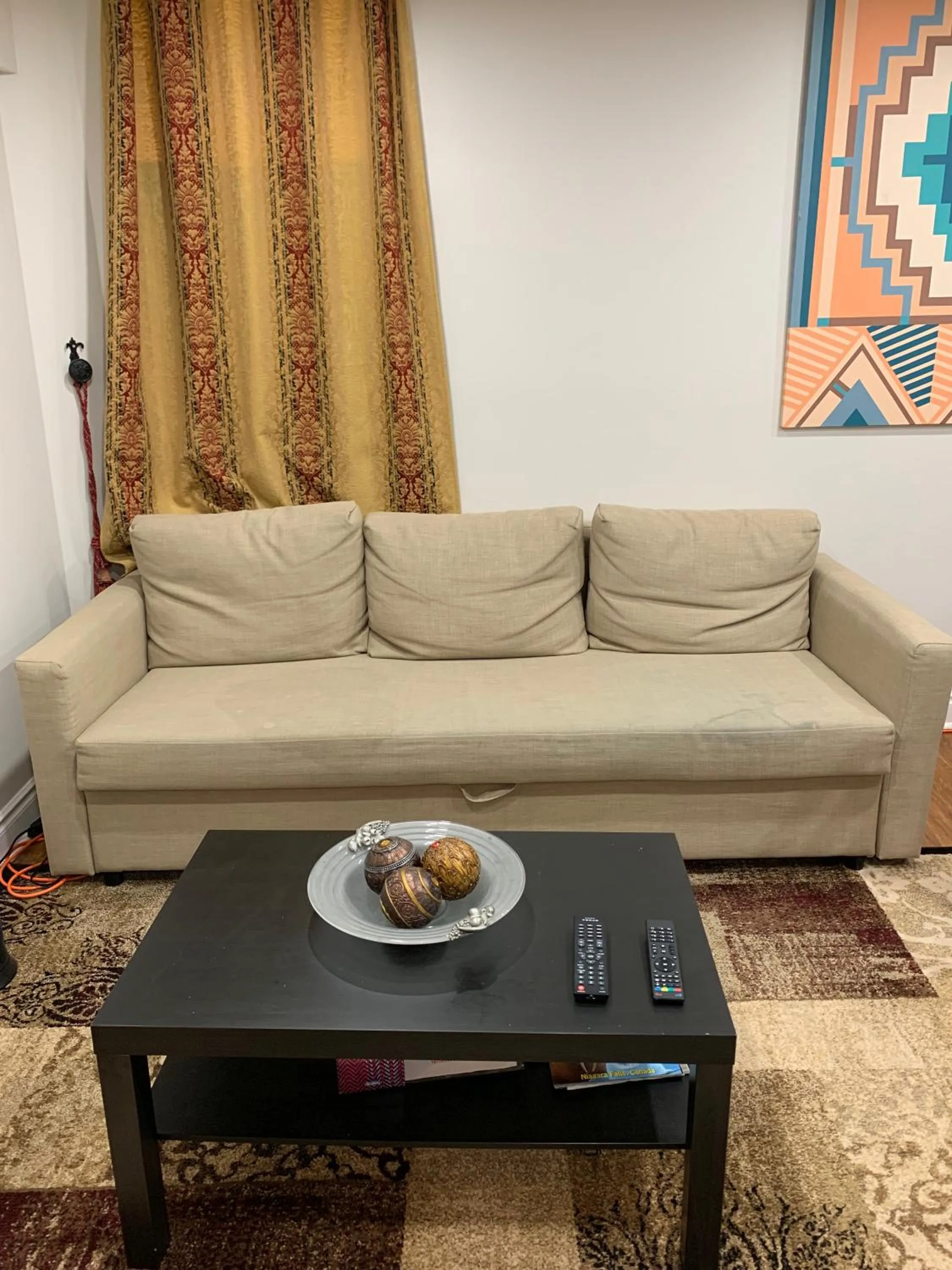 Clean, Beautiful & Modern 2 bedroom apartment