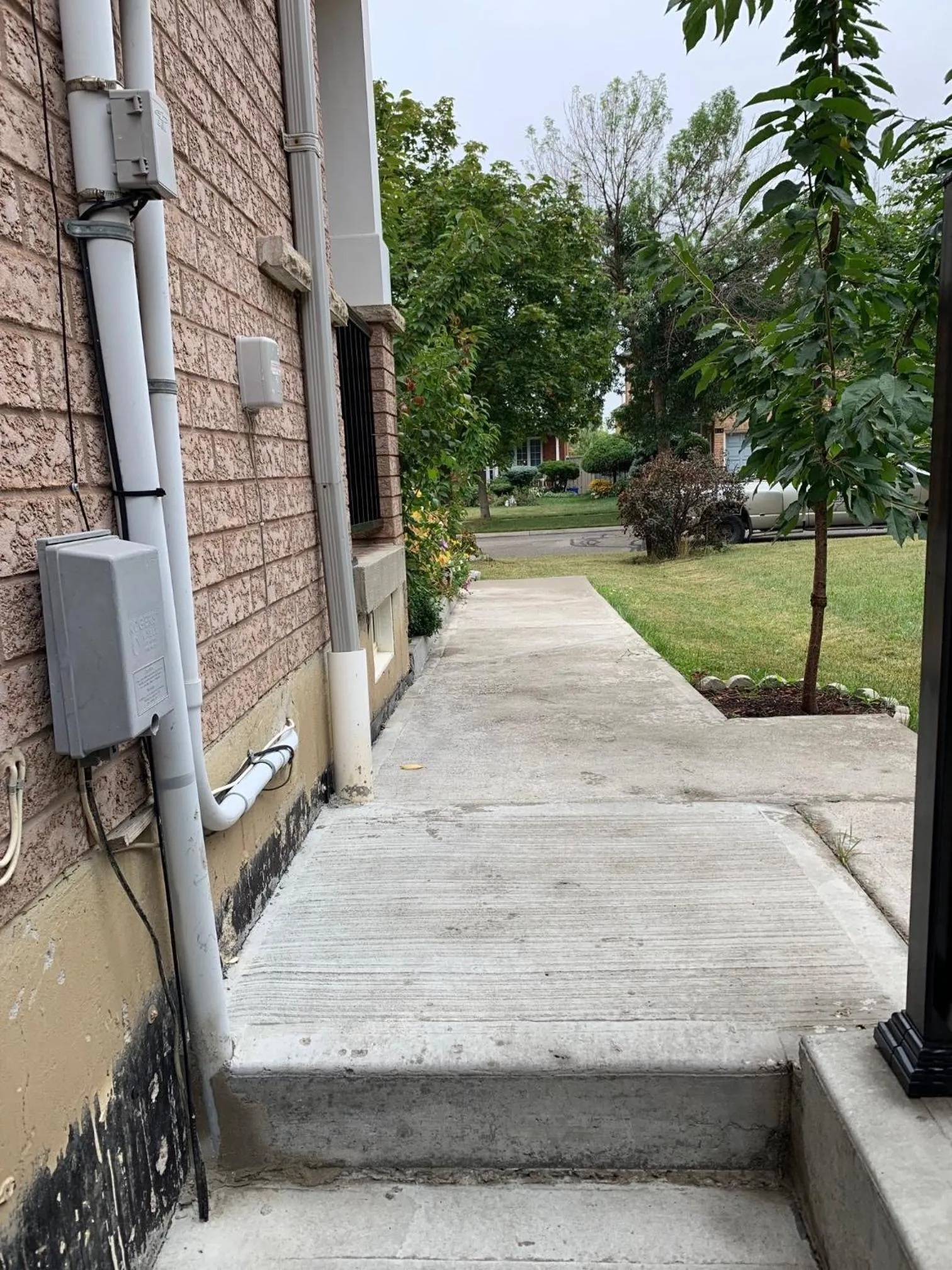 Clean, Beautiful & Modern 2 bedroom apartment