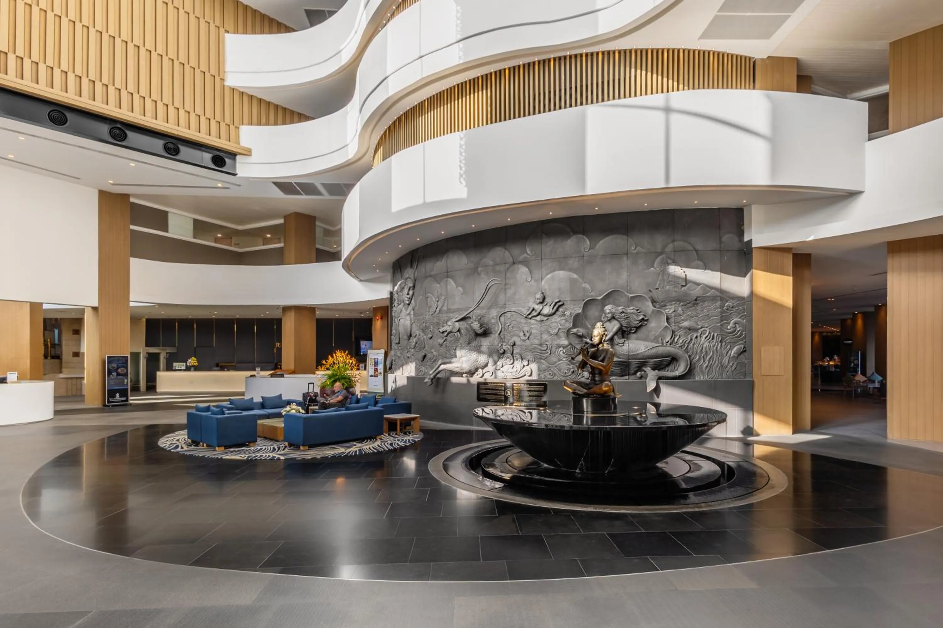 Lobby or reception in Royal Cliff Beach Hotel Pattaya