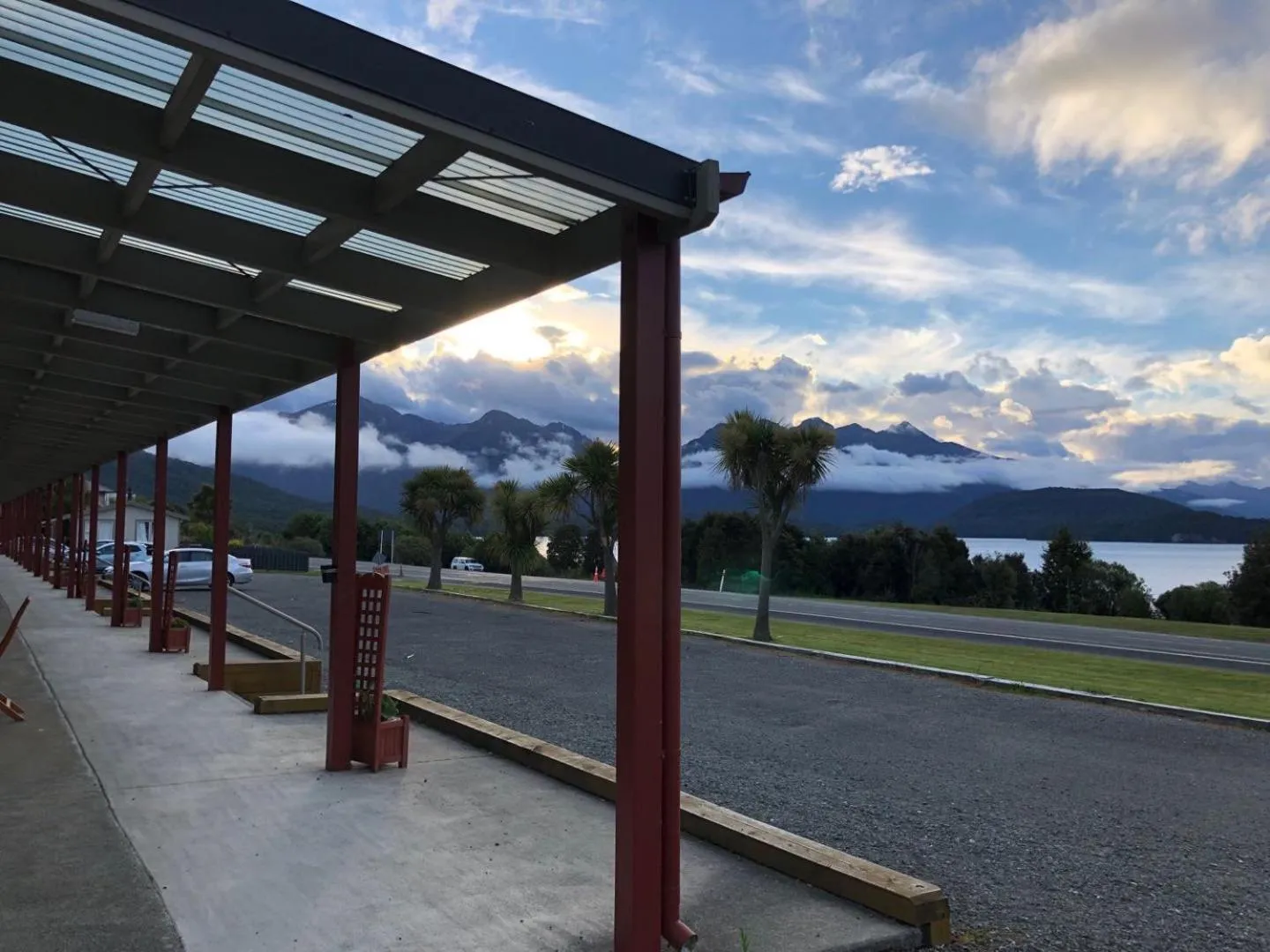 Manapouri Lakeview Motor Inn