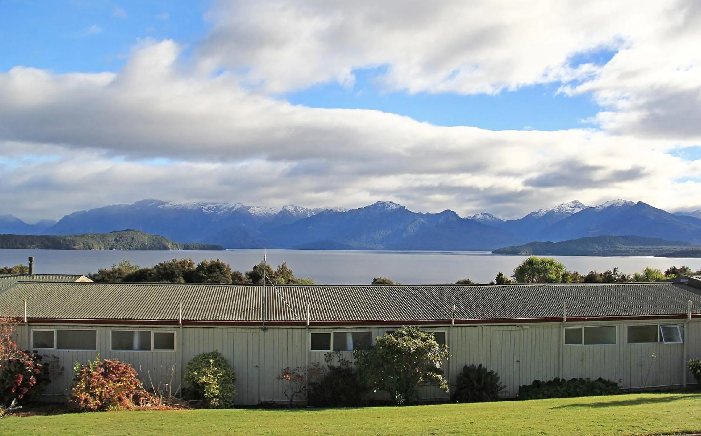 Lake view in Manapouri Lakeview Motor Inn