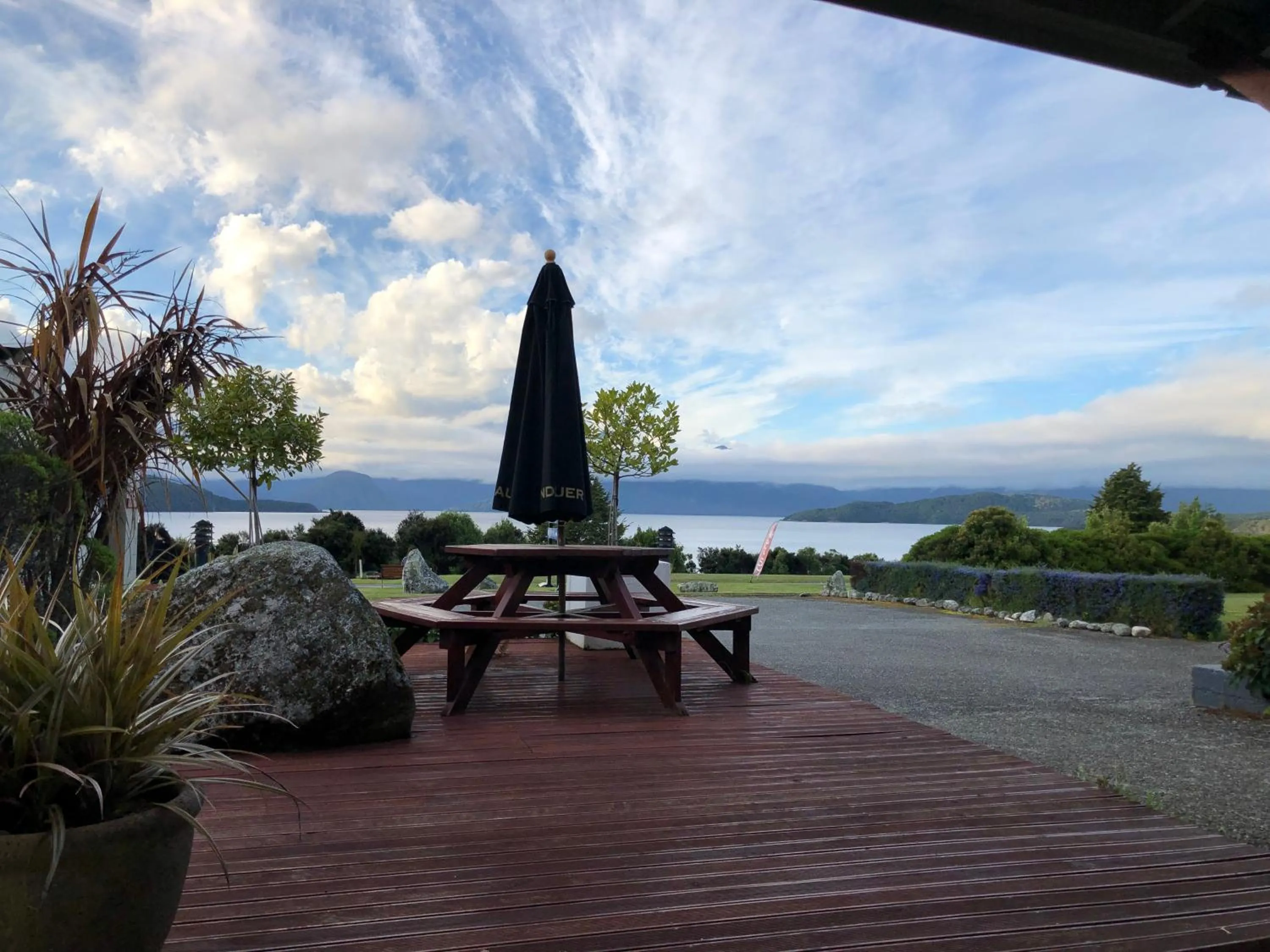 Manapouri Lakeview Motor Inn