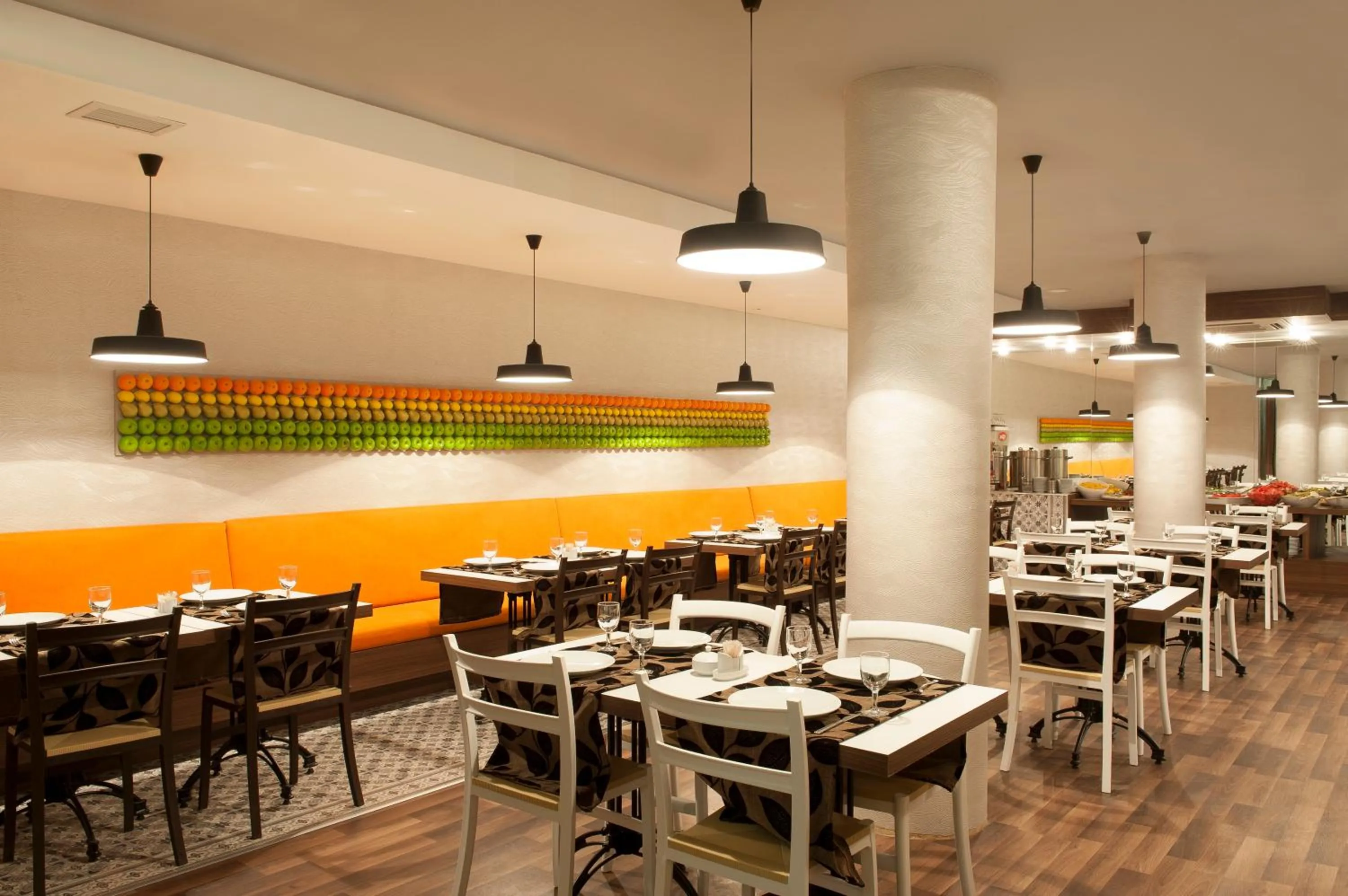 Restaurant/places to eat in Birbey Hotel