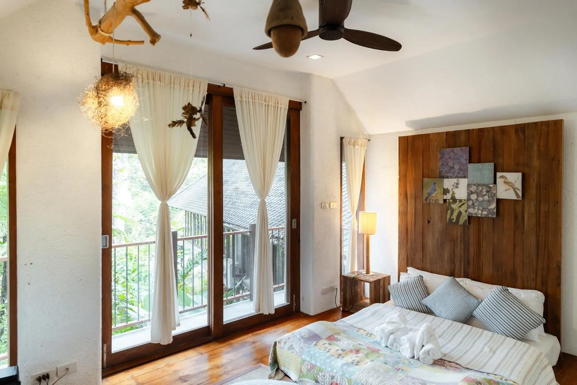 Bed in Proud Phu Fah Maerim Resort