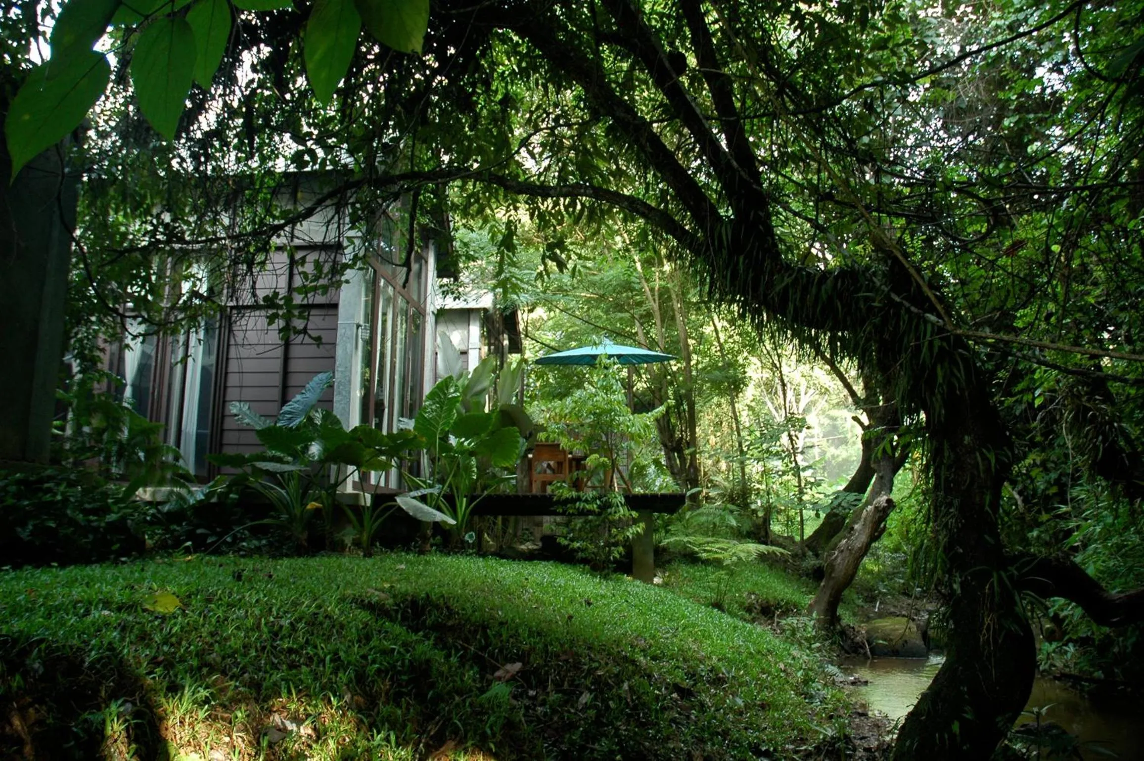 Facade/entrance in Proud Phu Fah Maerim Resort