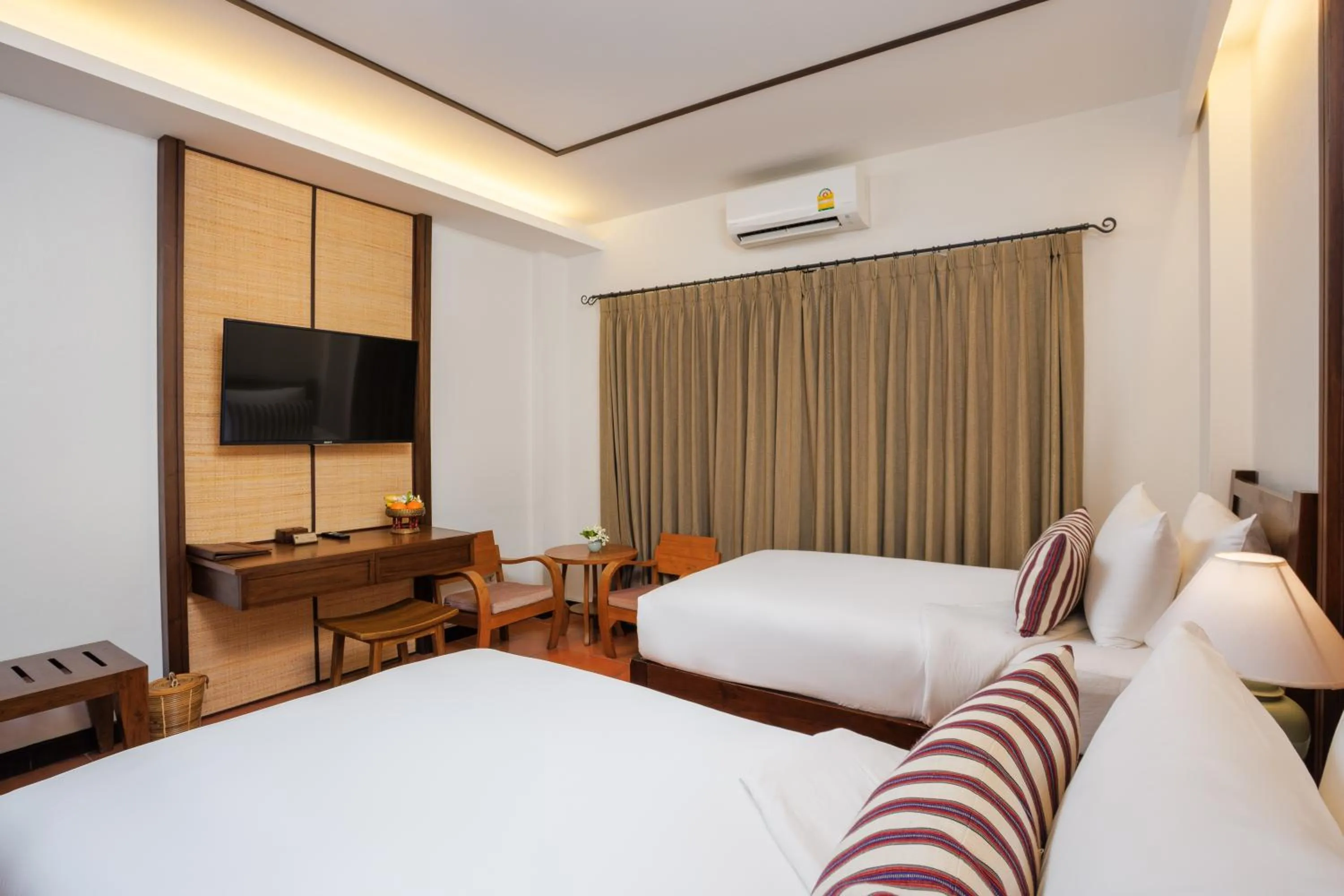 Photo of the whole room, Bed in Rimping Village