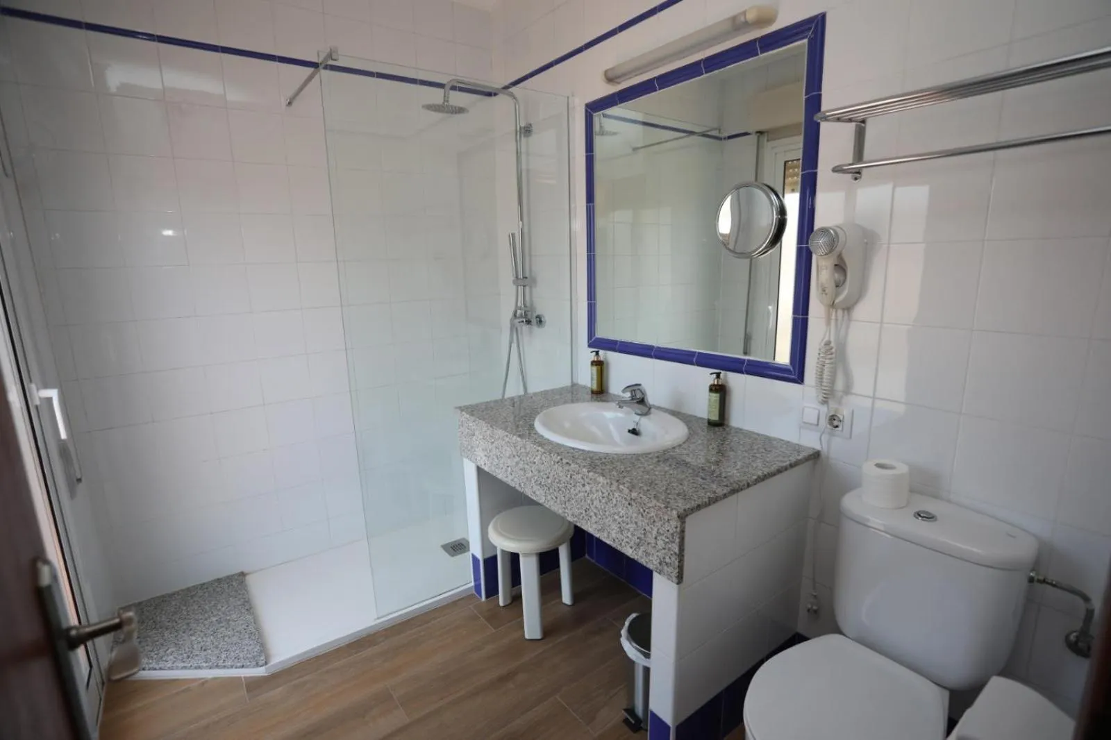 Bathroom in Hotel Ramis fundado en 1969