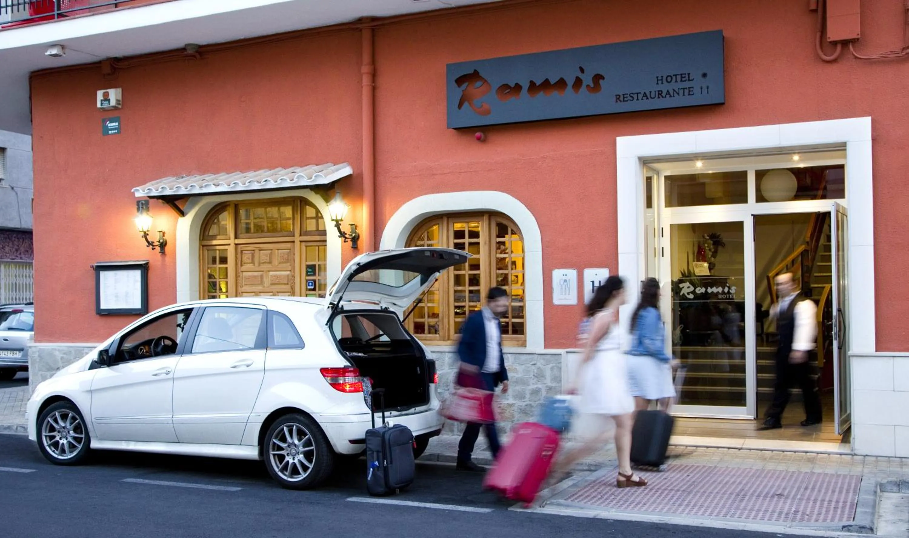 Facade/entrance in Hotel Ramis fundado en 1969