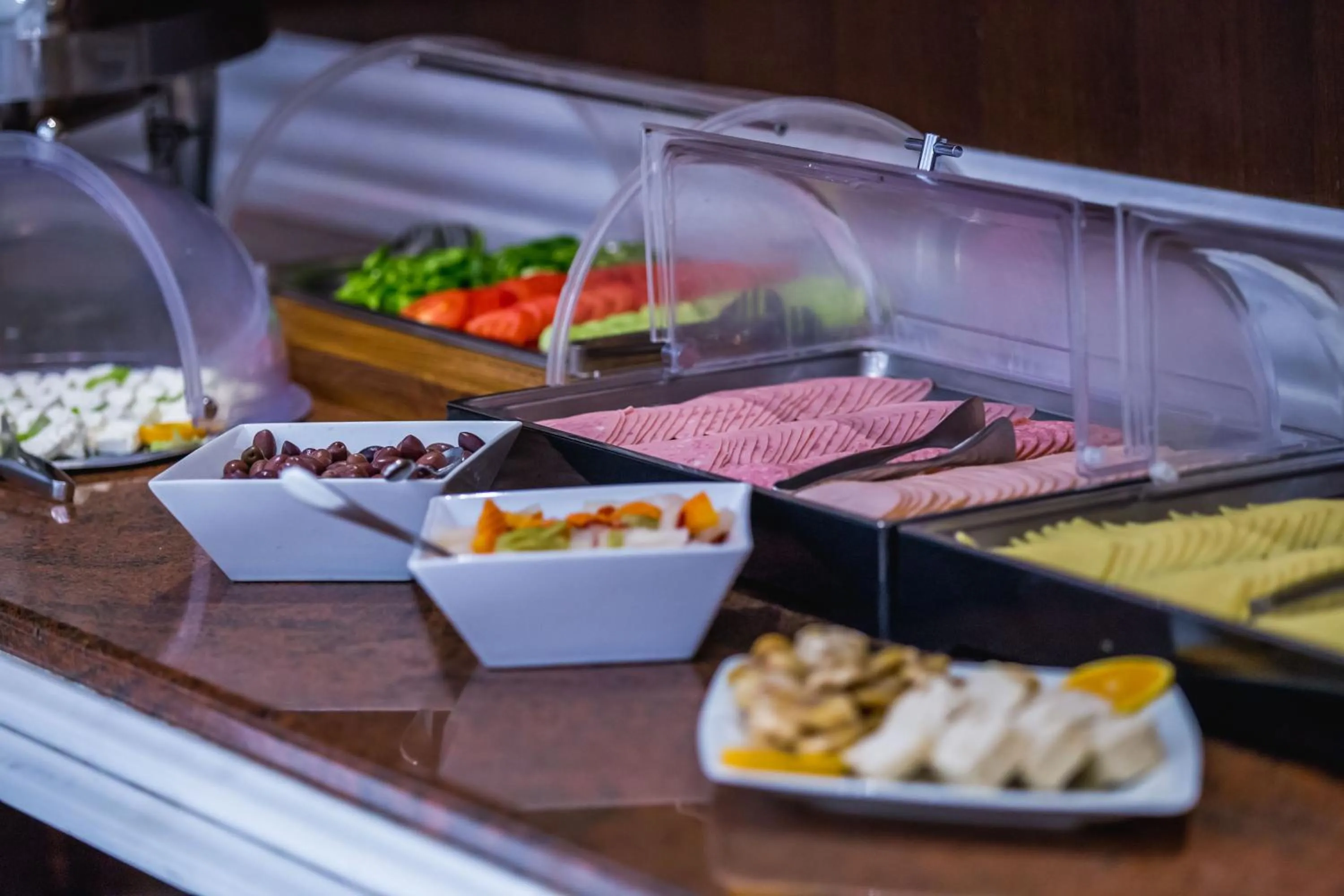 Crithoni's Paradise Hotel