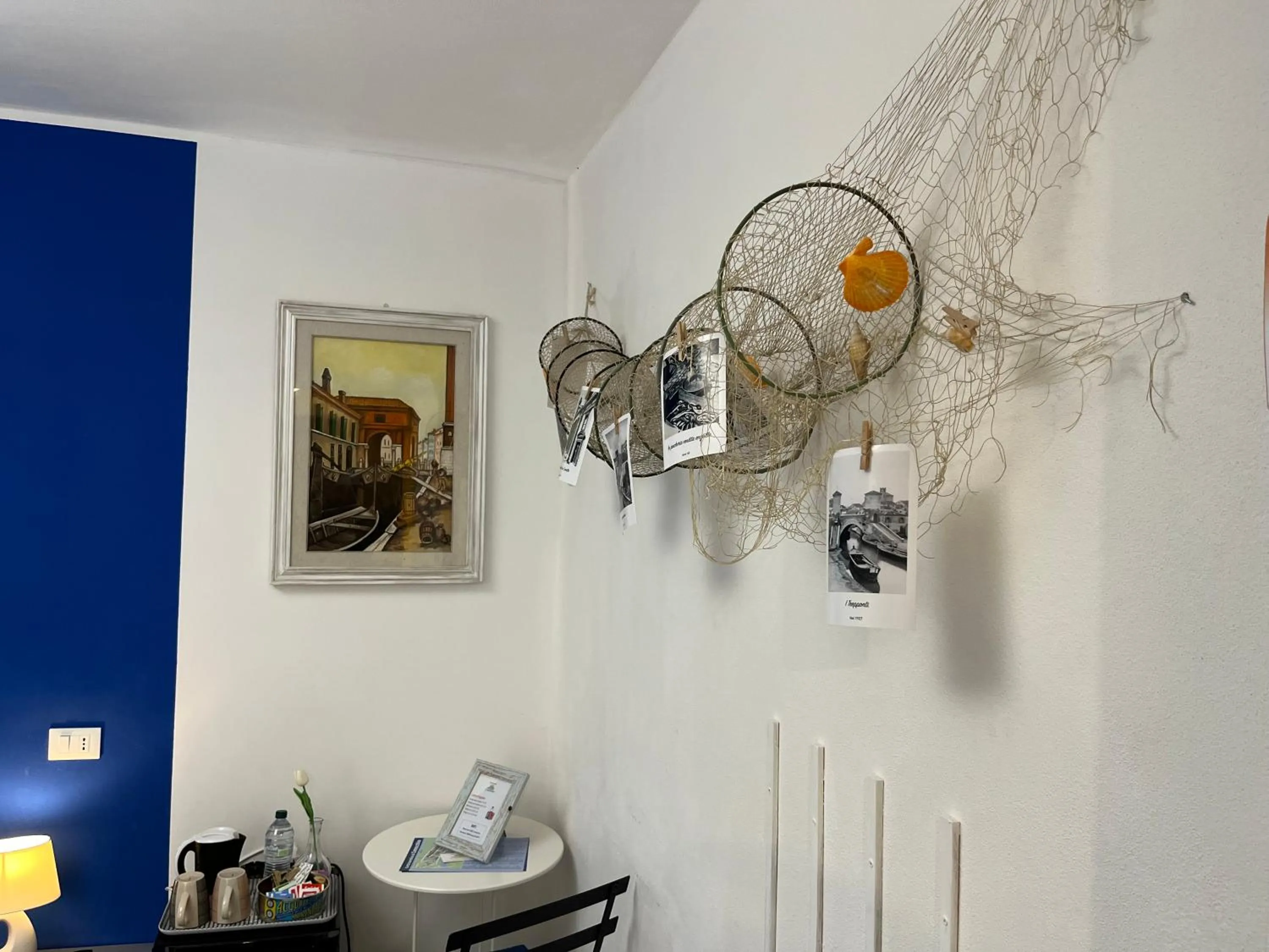 Decorative detail in B&B Comacchio