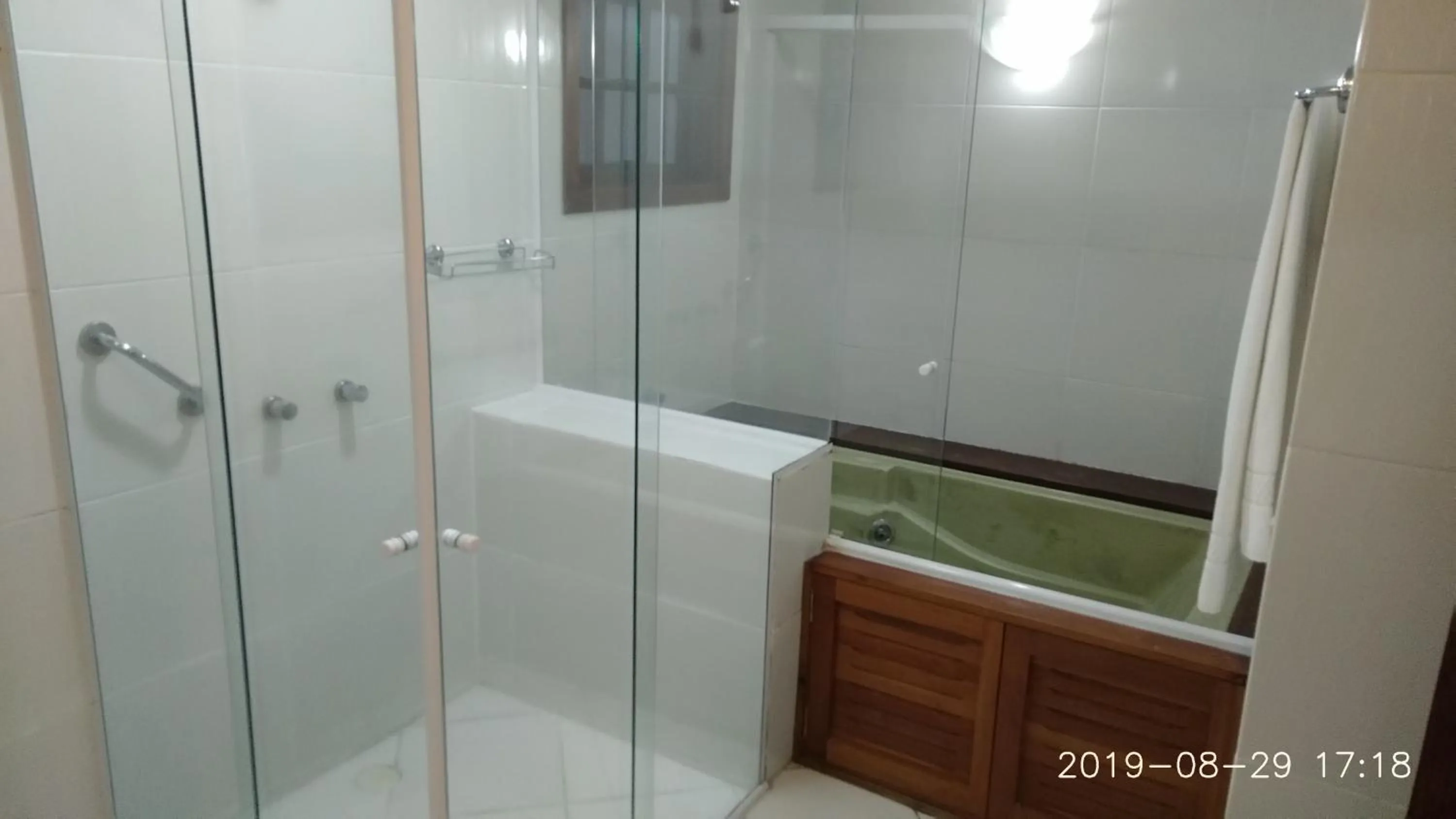 Bath in Pousada do Verde Gramado