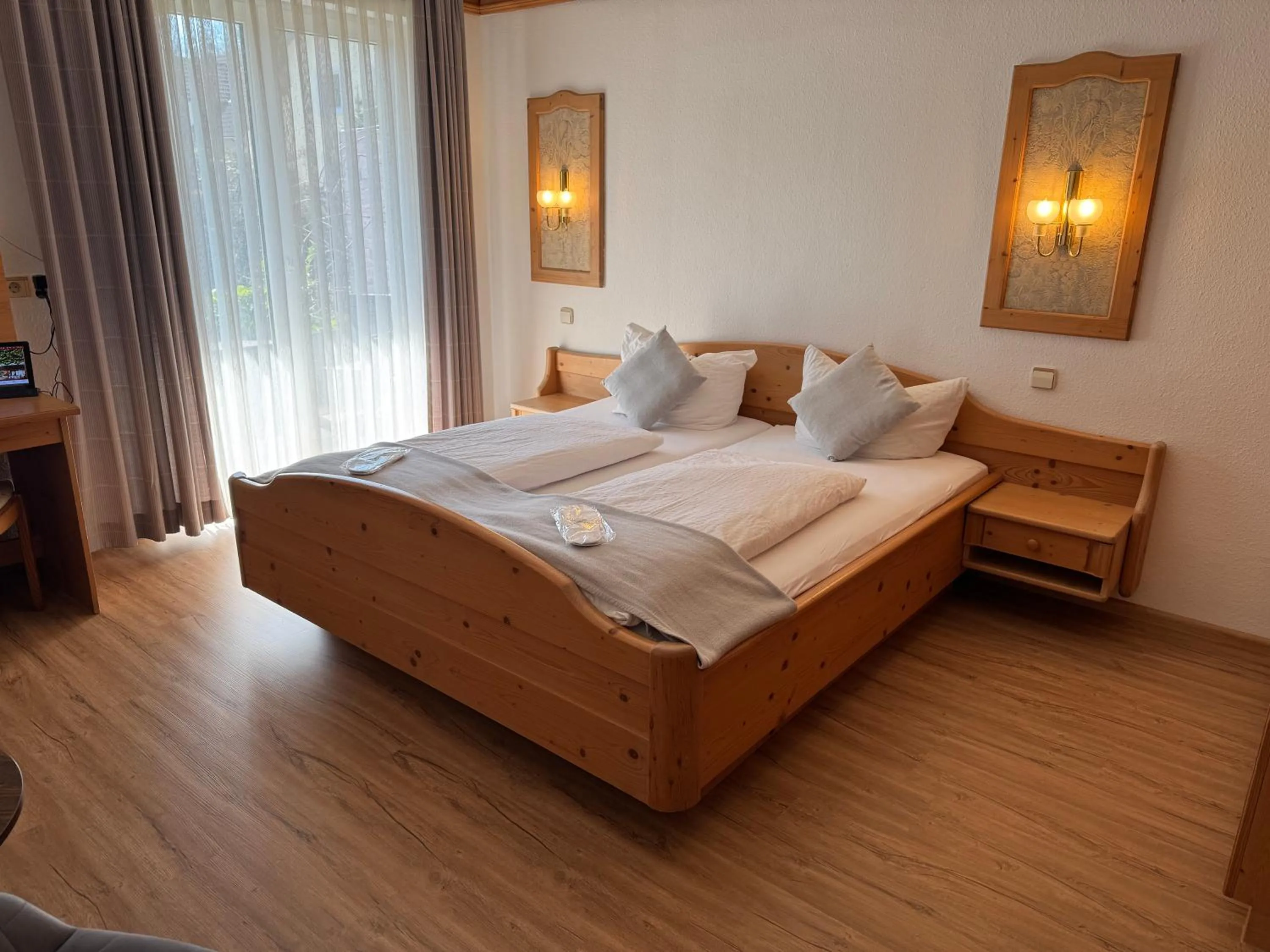Bed in Hotel Restaurant Adler Stube