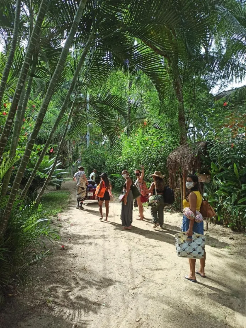 People in Pousada Horizonte Azul