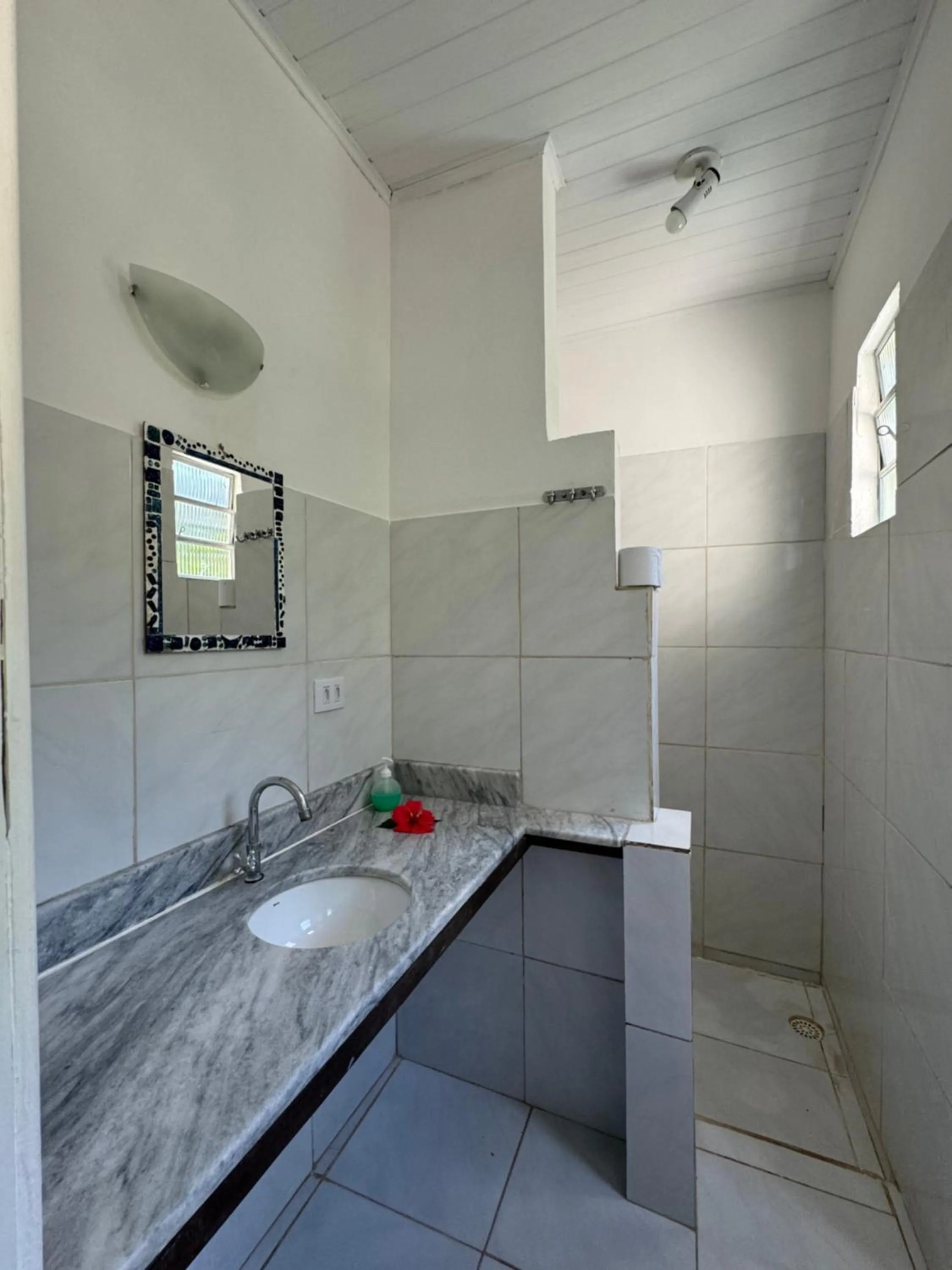 Shower in Pousada Horizonte Azul