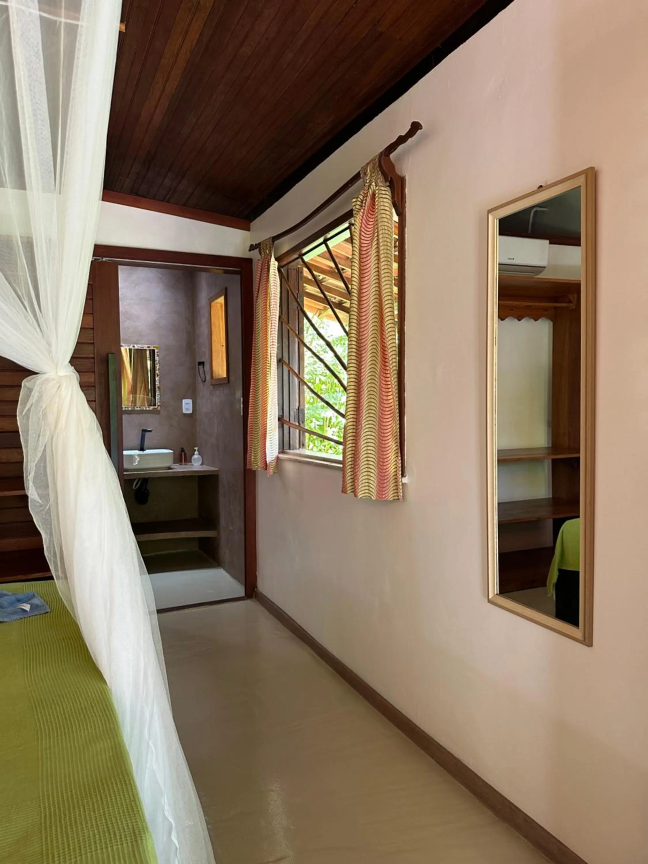 Photo of the whole room, Bed in Pousada Horizonte Azul