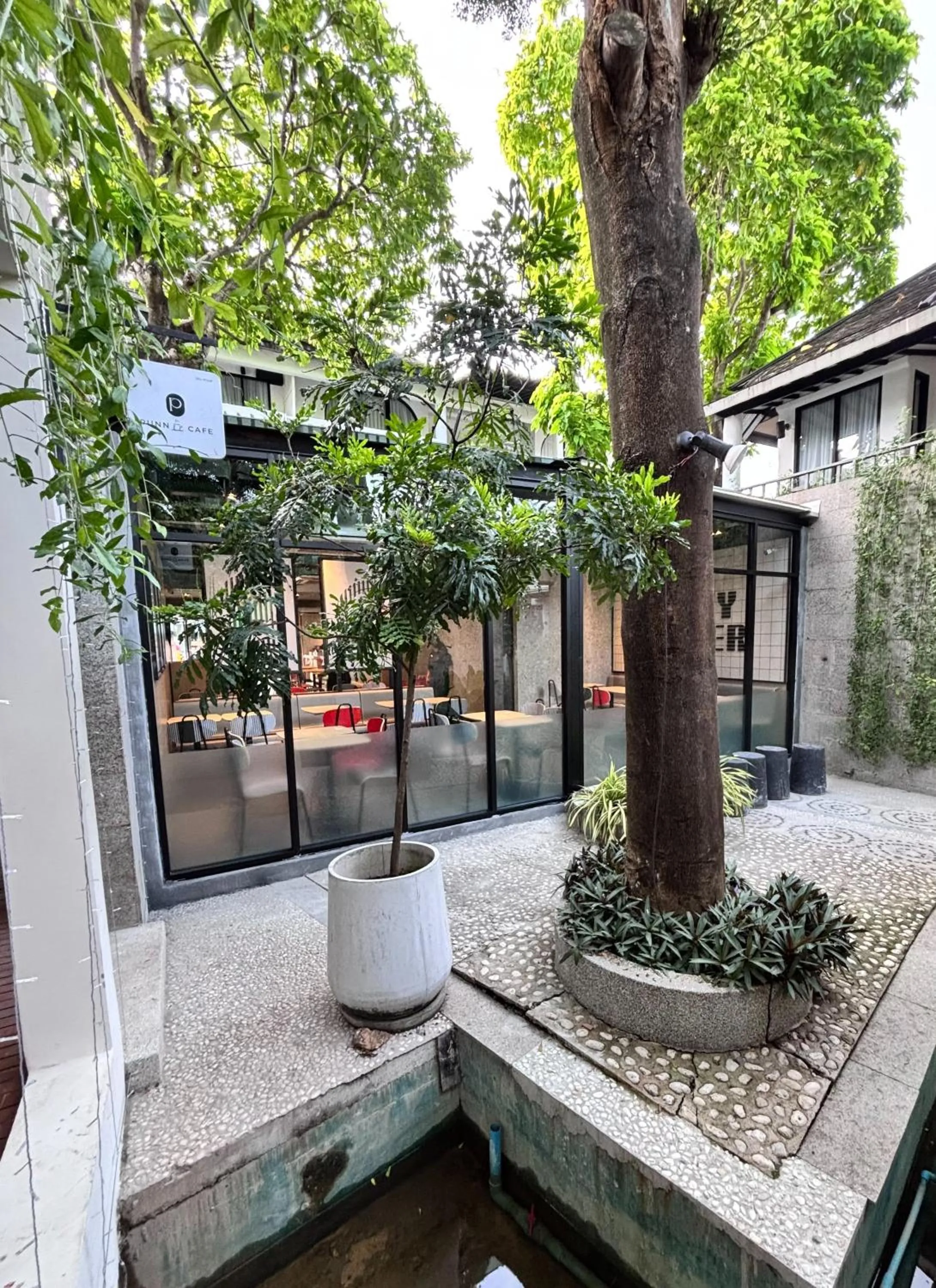 Restaurant/places to eat in Punnpreeda Beach Resort - SHA Plus Certified