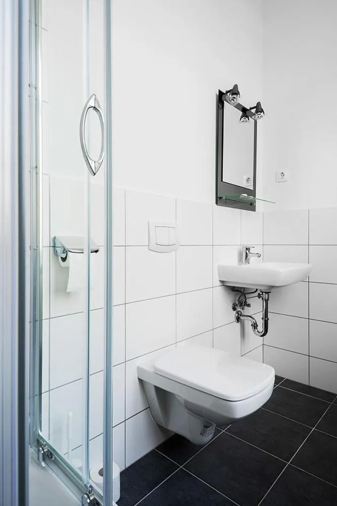 Bathroom in Queens Park Hotel