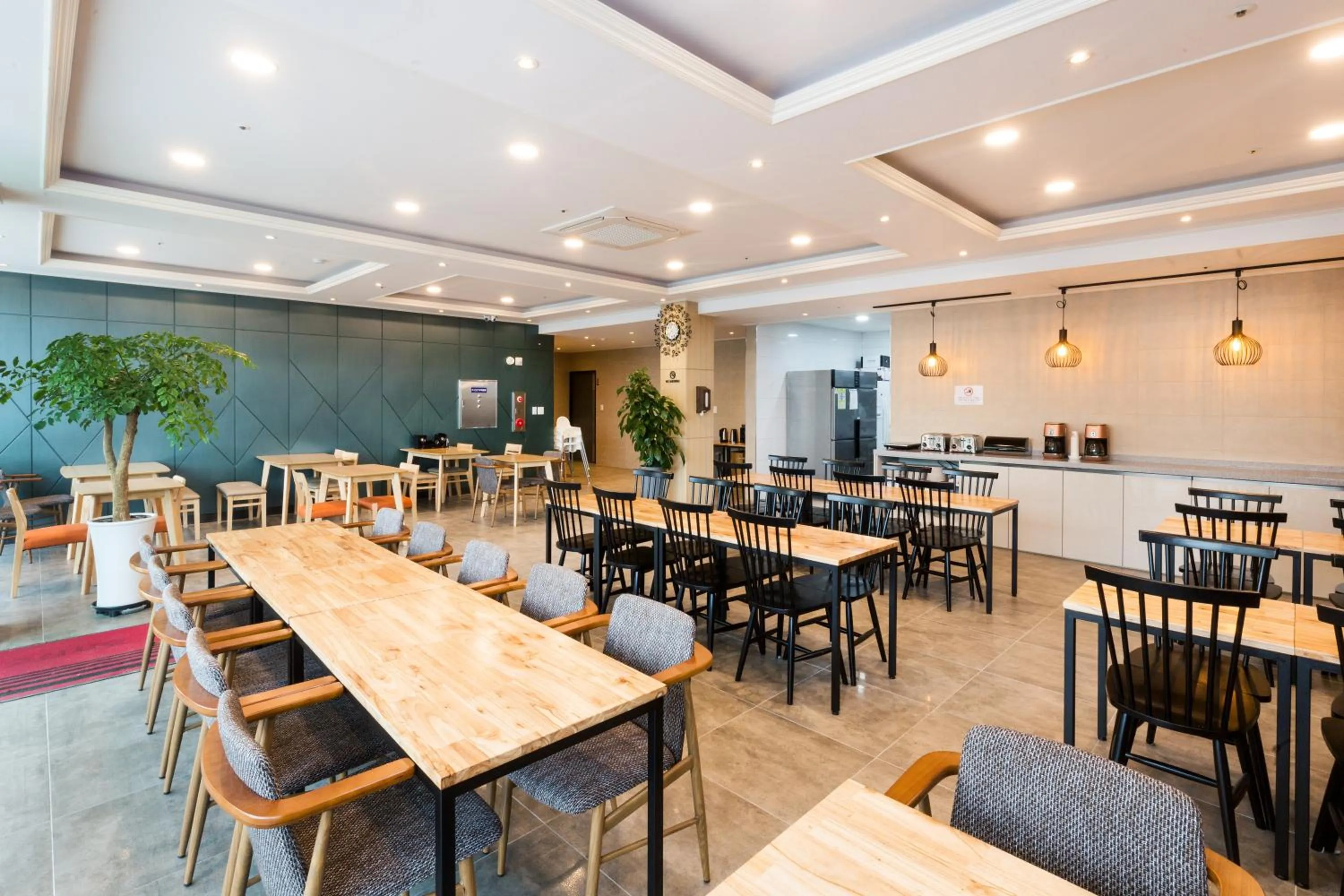 Restaurant/places to eat in Ocean Square Resort