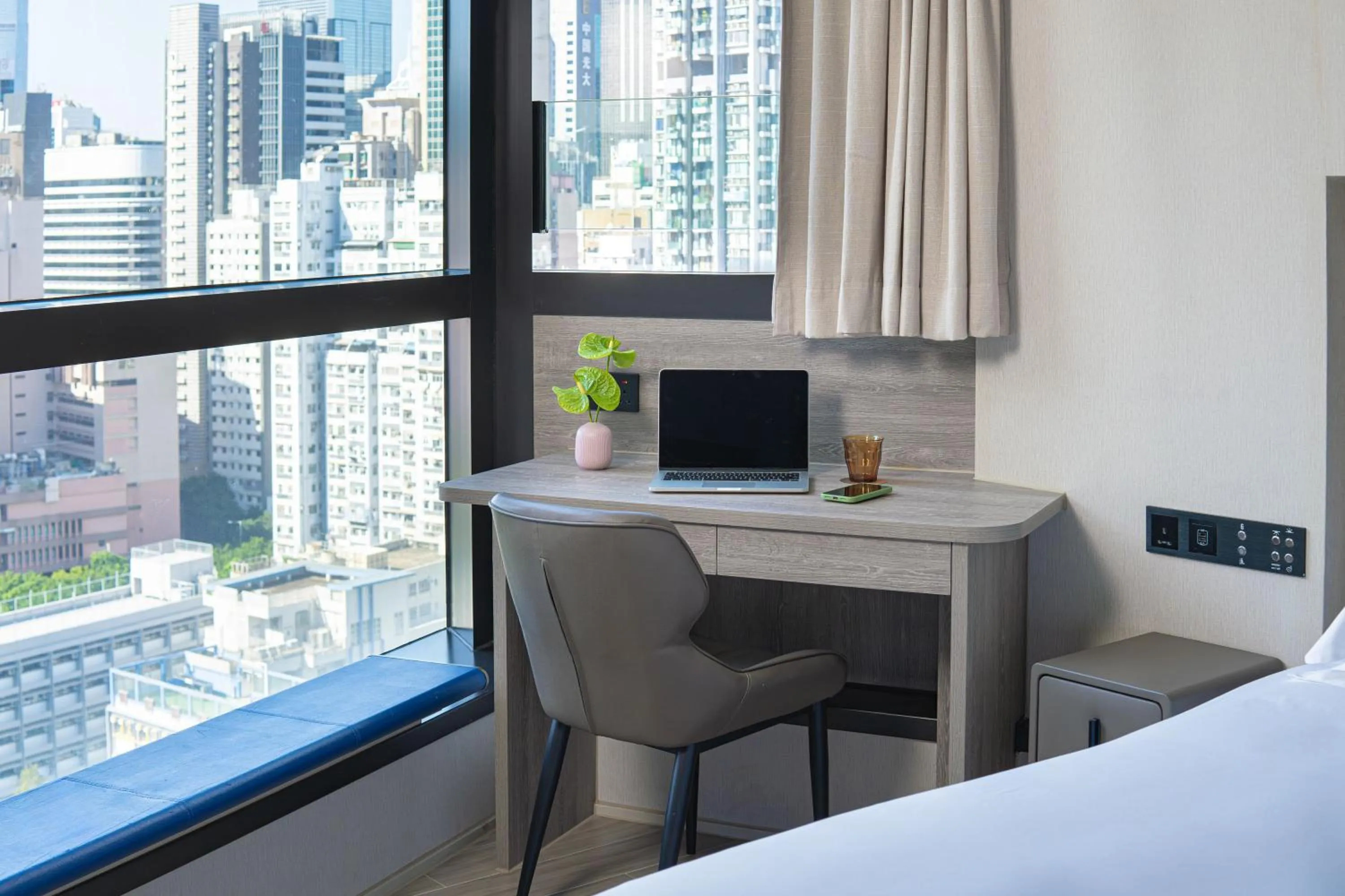 Bed in The Emperor Hotel