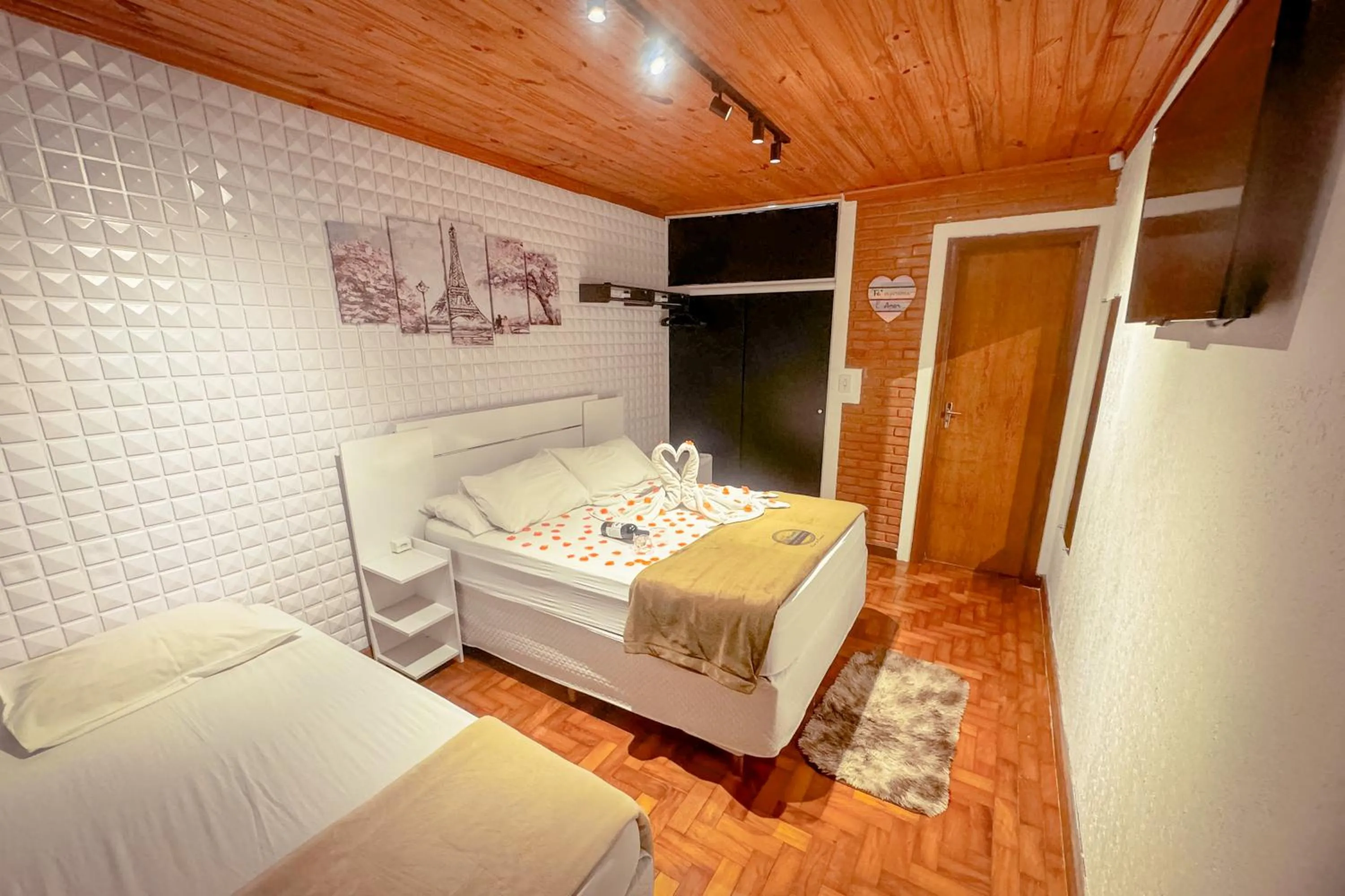 Bed in VELINN Pousada Casa de Campos Capivari House