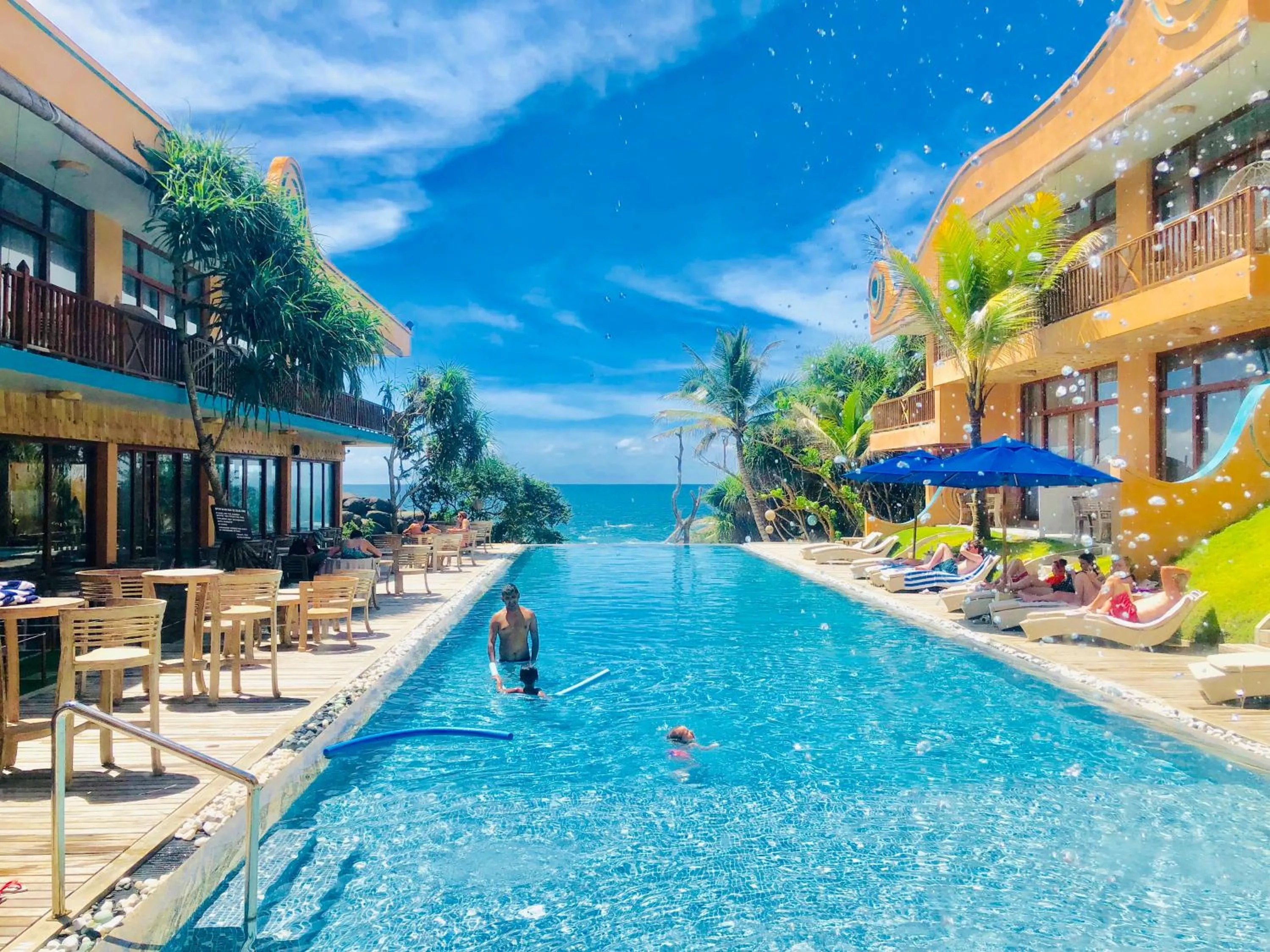Sea view in Thaproban Pavilion Waves
