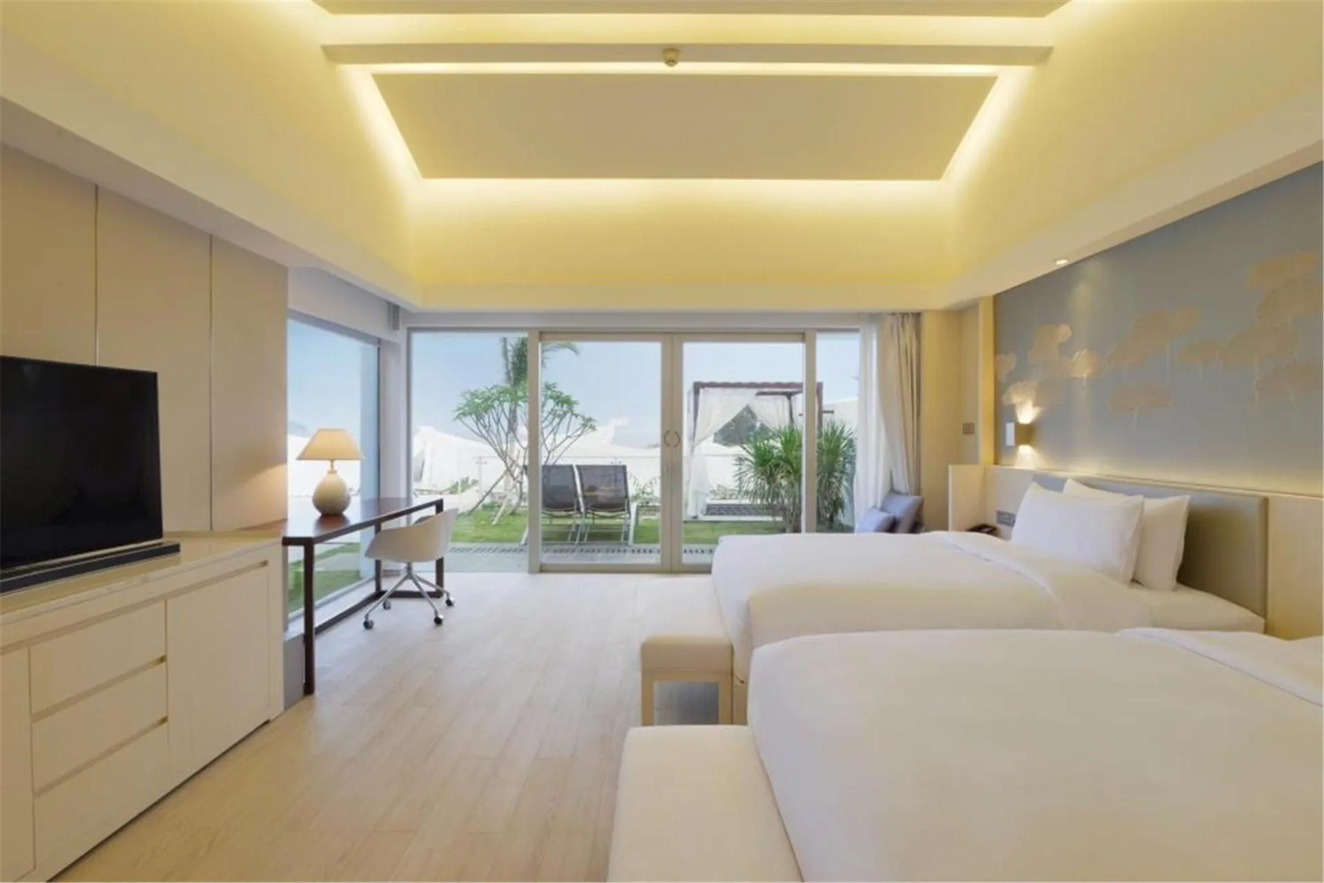 Bed in Palace Resort Villas Yalong Bay Sanya