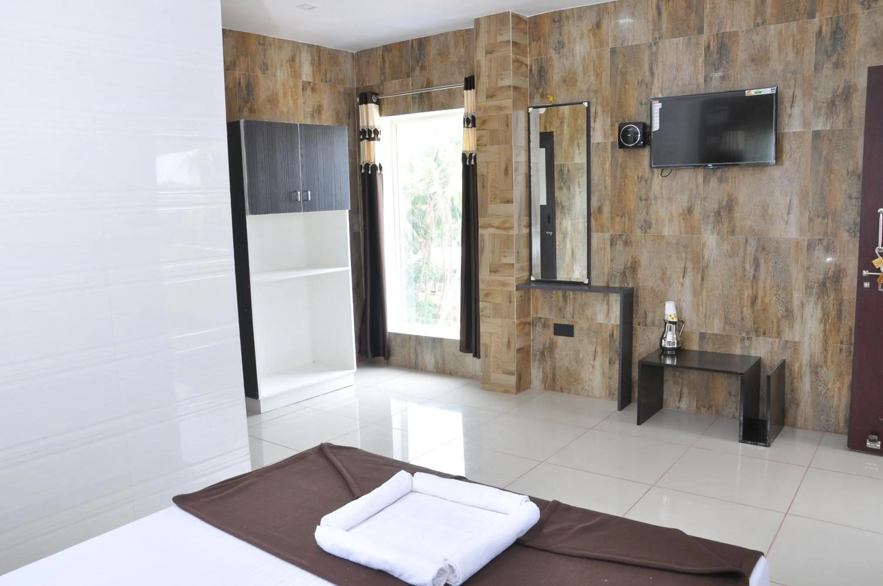 TV and multimedia in Hotel SAARA