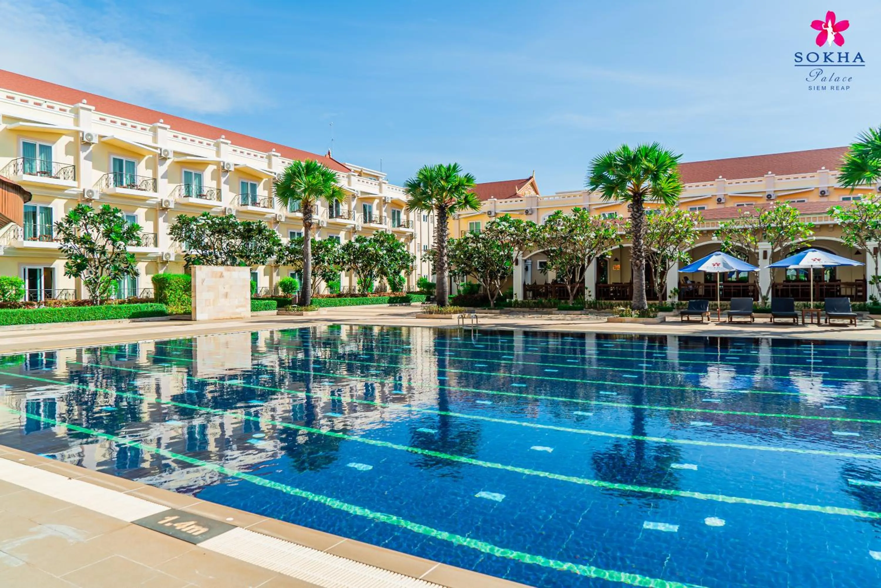 Swimming pool in Sokha Palace Siem Reap Hotel