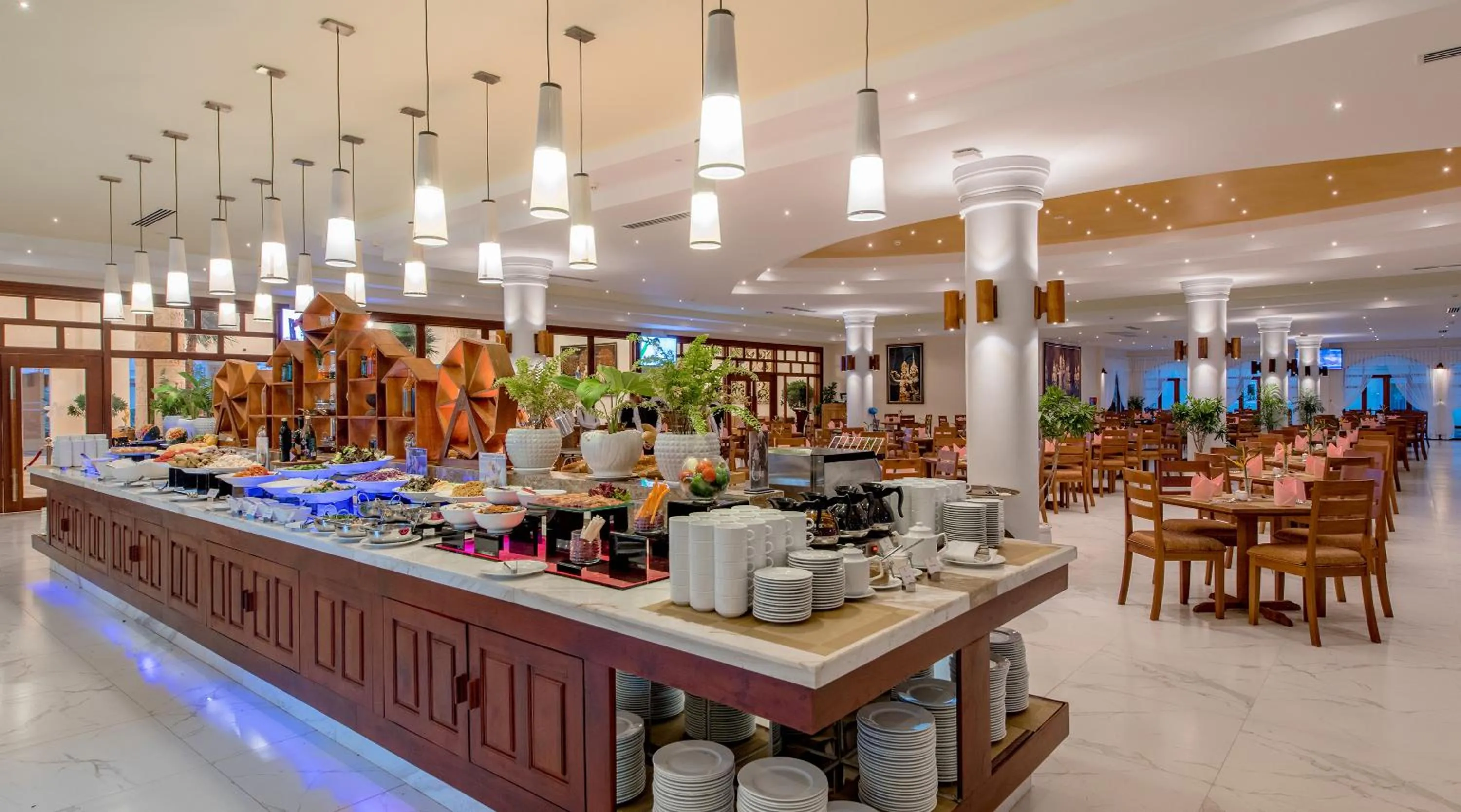 Buffet breakfast in Sokha Palace Siem Reap Hotel