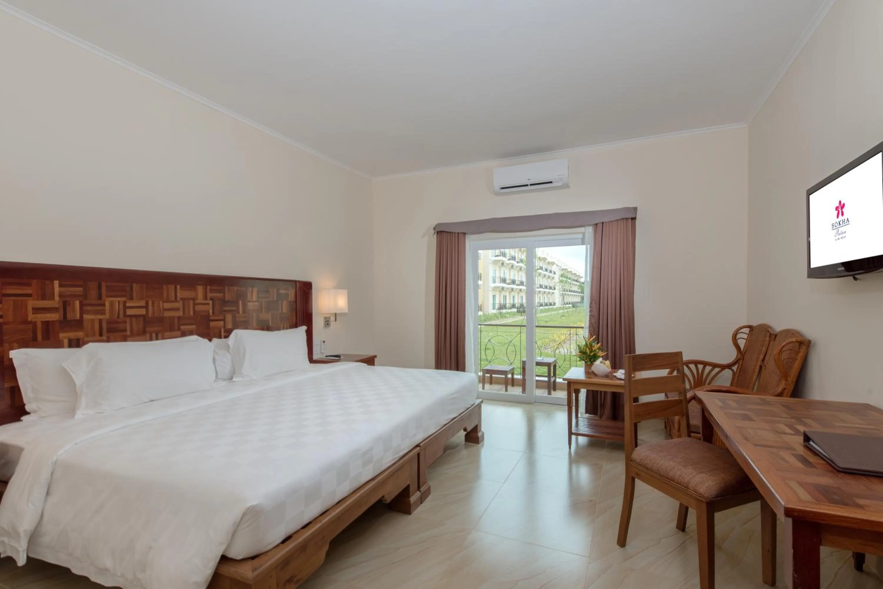 Superior Double or Twin Room with Garden View in Sokha Palace Siem Reap Hotel