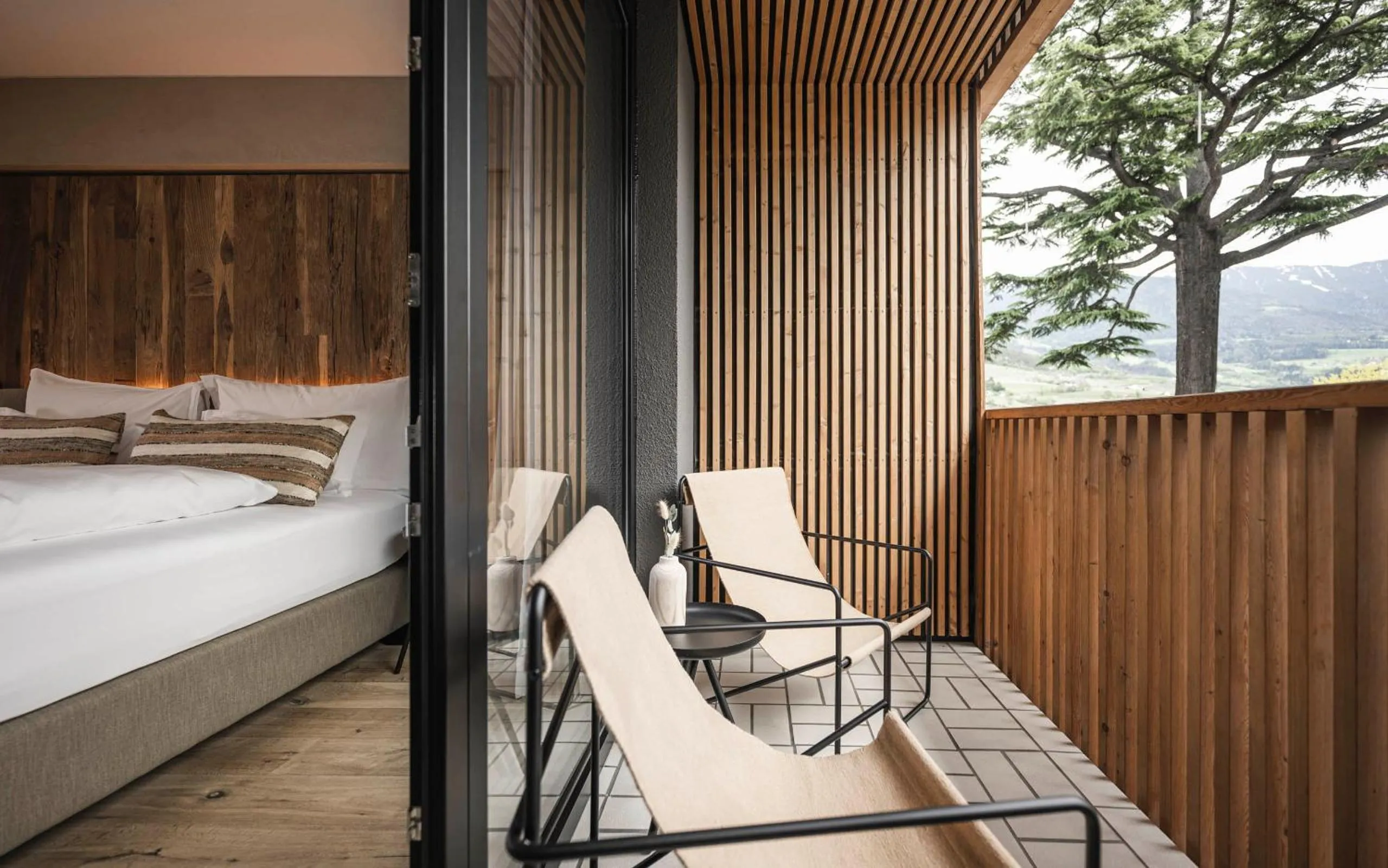 Staff, Bed in Hotel Löwenhof