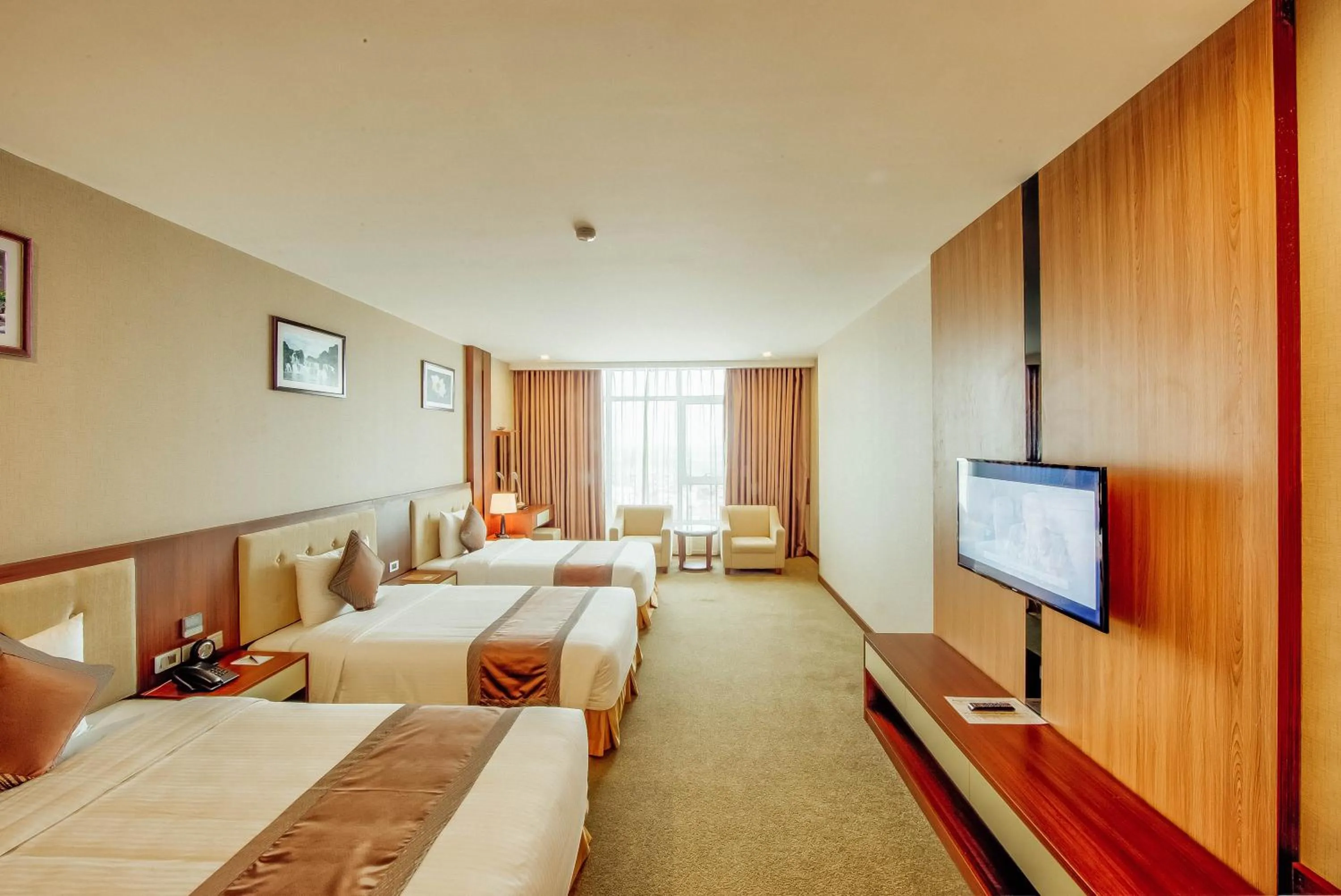 Bed in Muong Thanh Luxury Bac Ninh Hotel