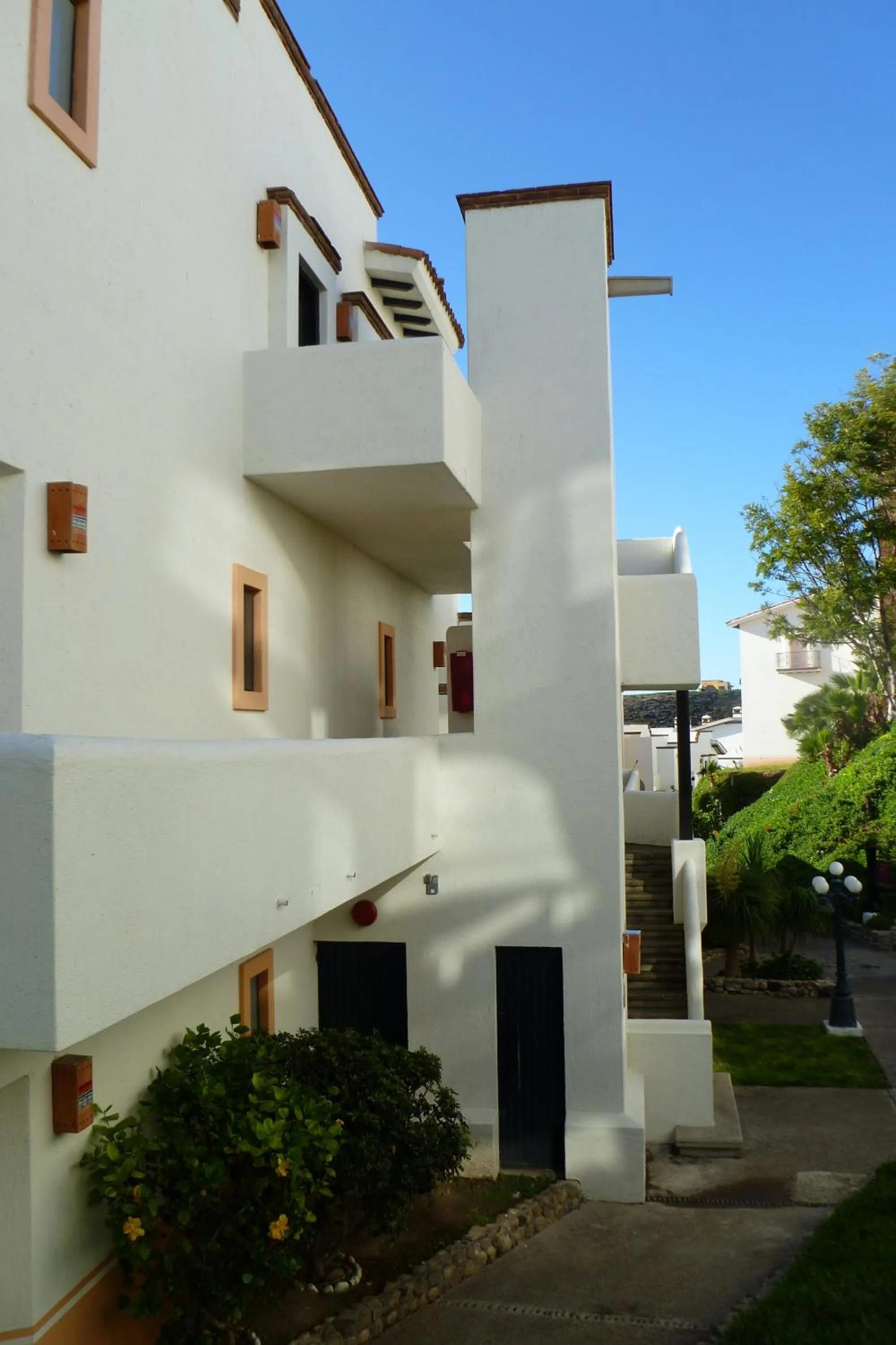 Property building in Real del Mar Golf Resort