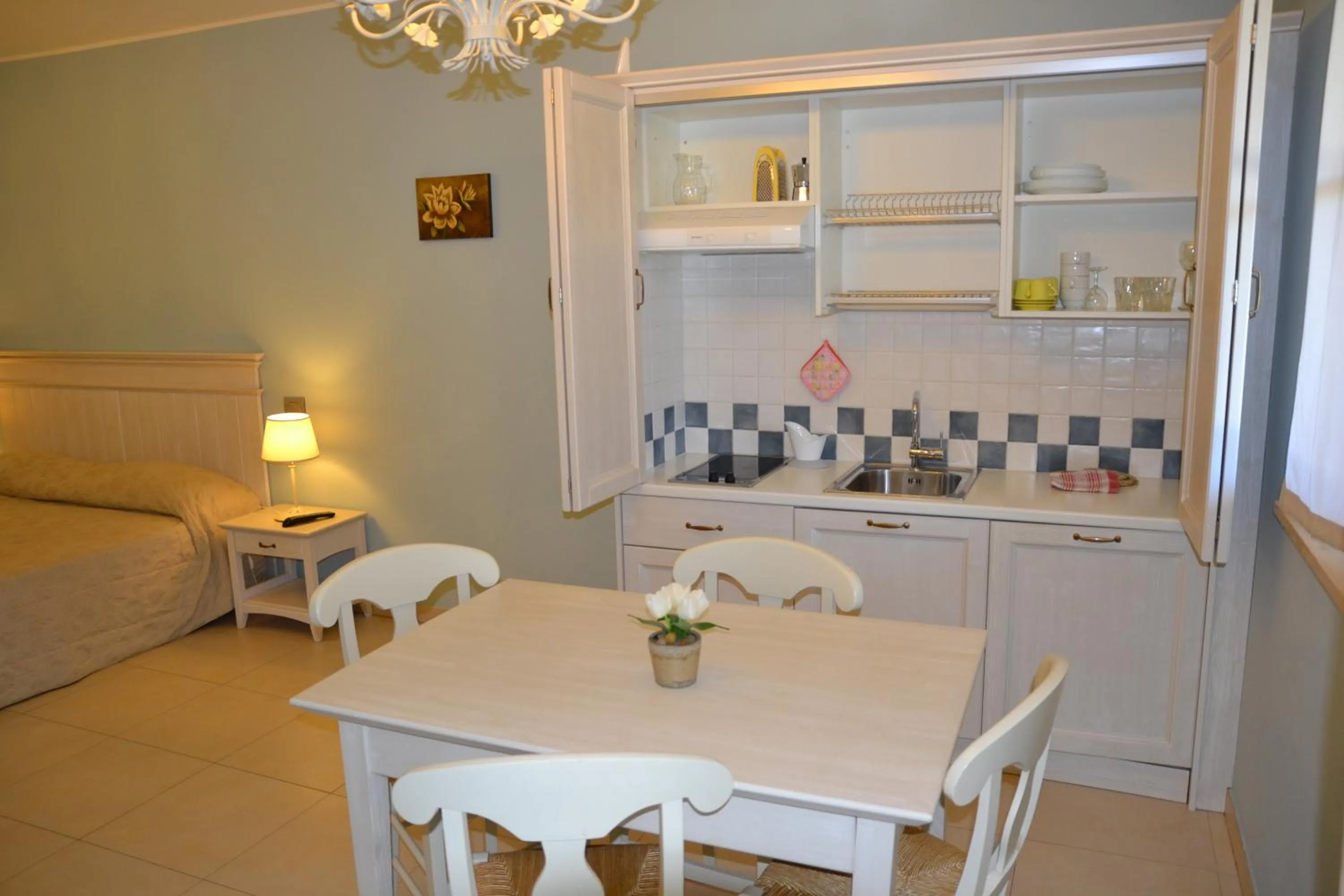 Coffee/tea facilities in Incantea Resort