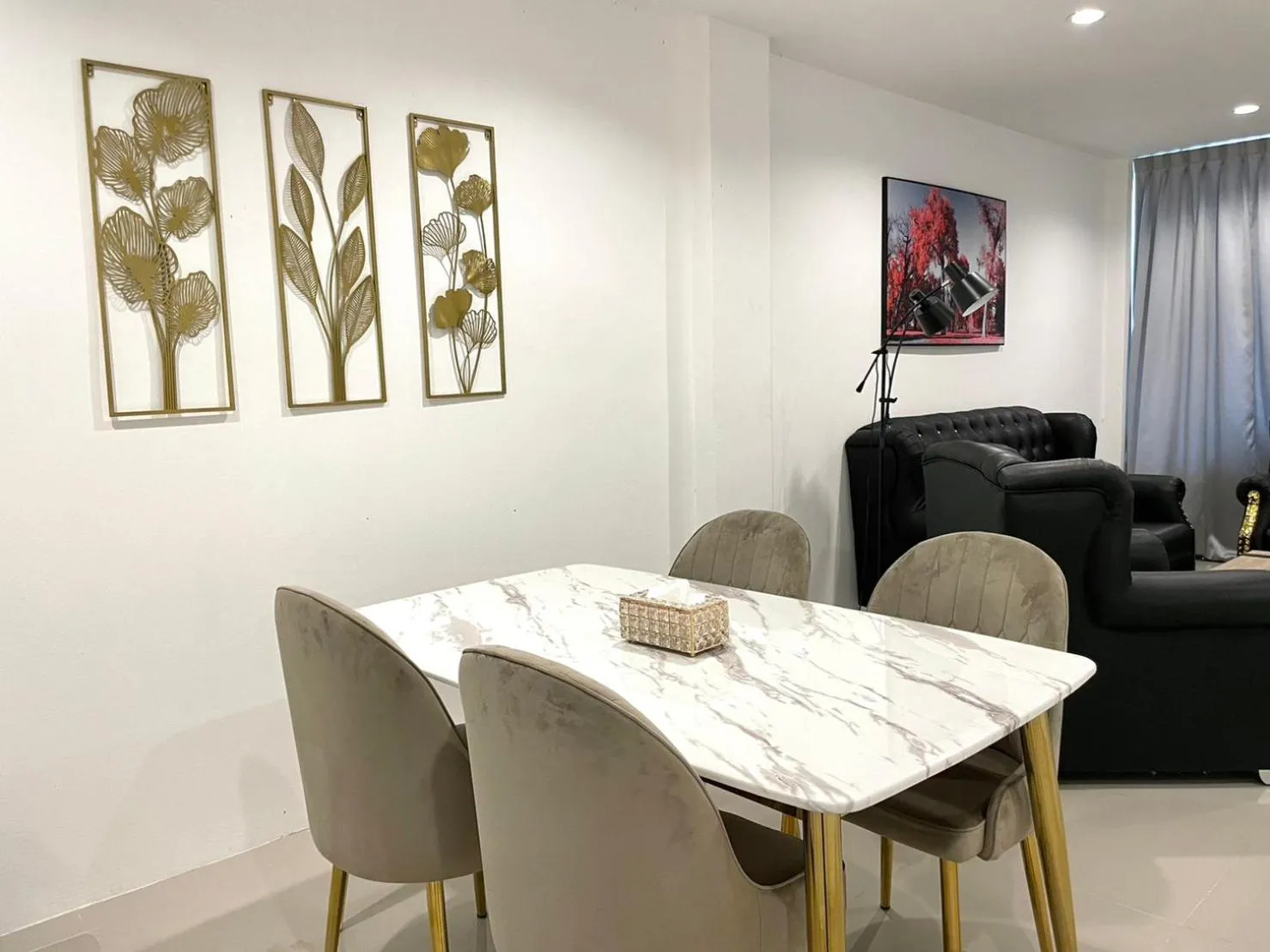 Dining area in Richmond Guesthouse Haad Rin