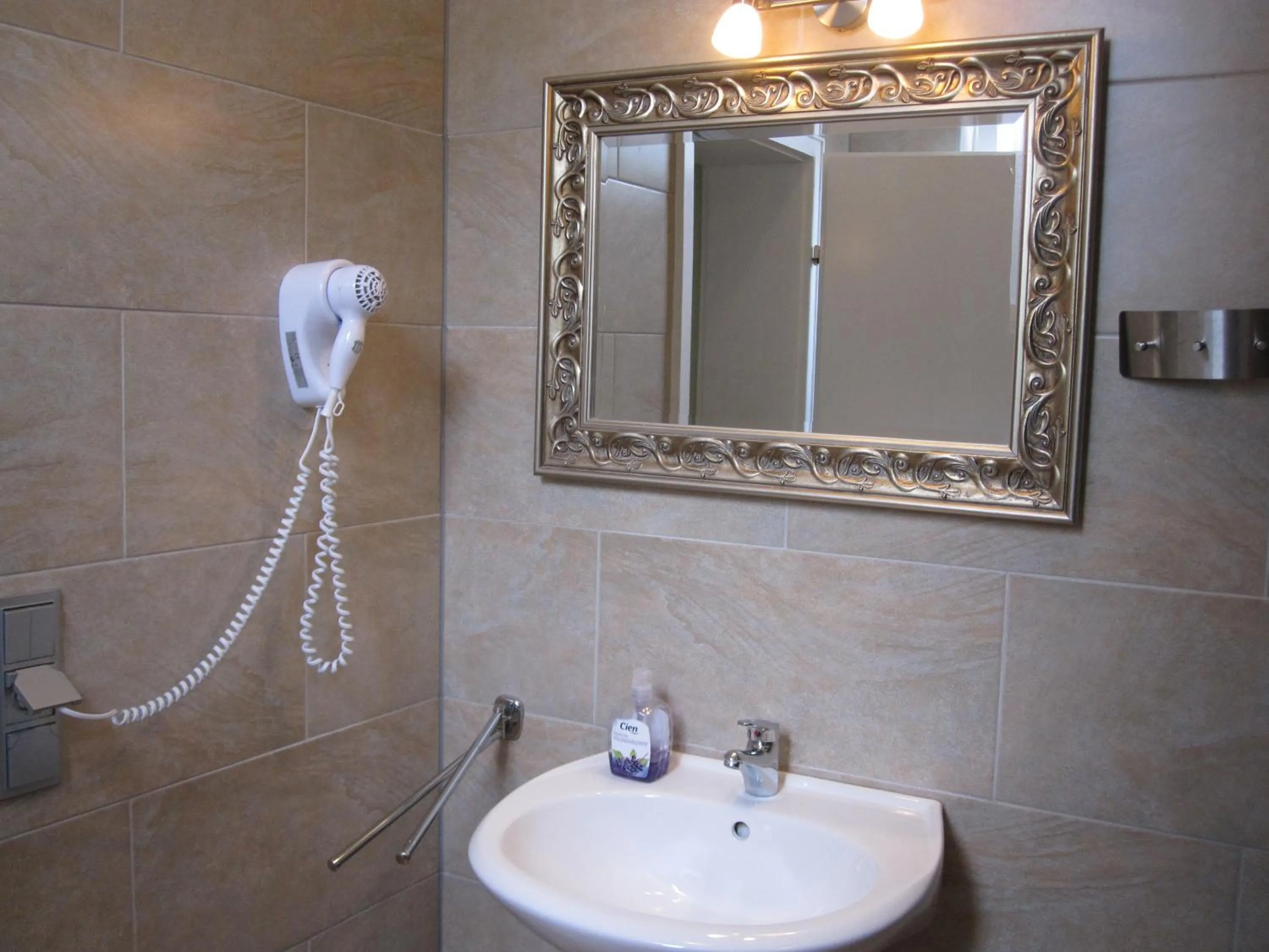 Bathroom in Hotel Feiertag