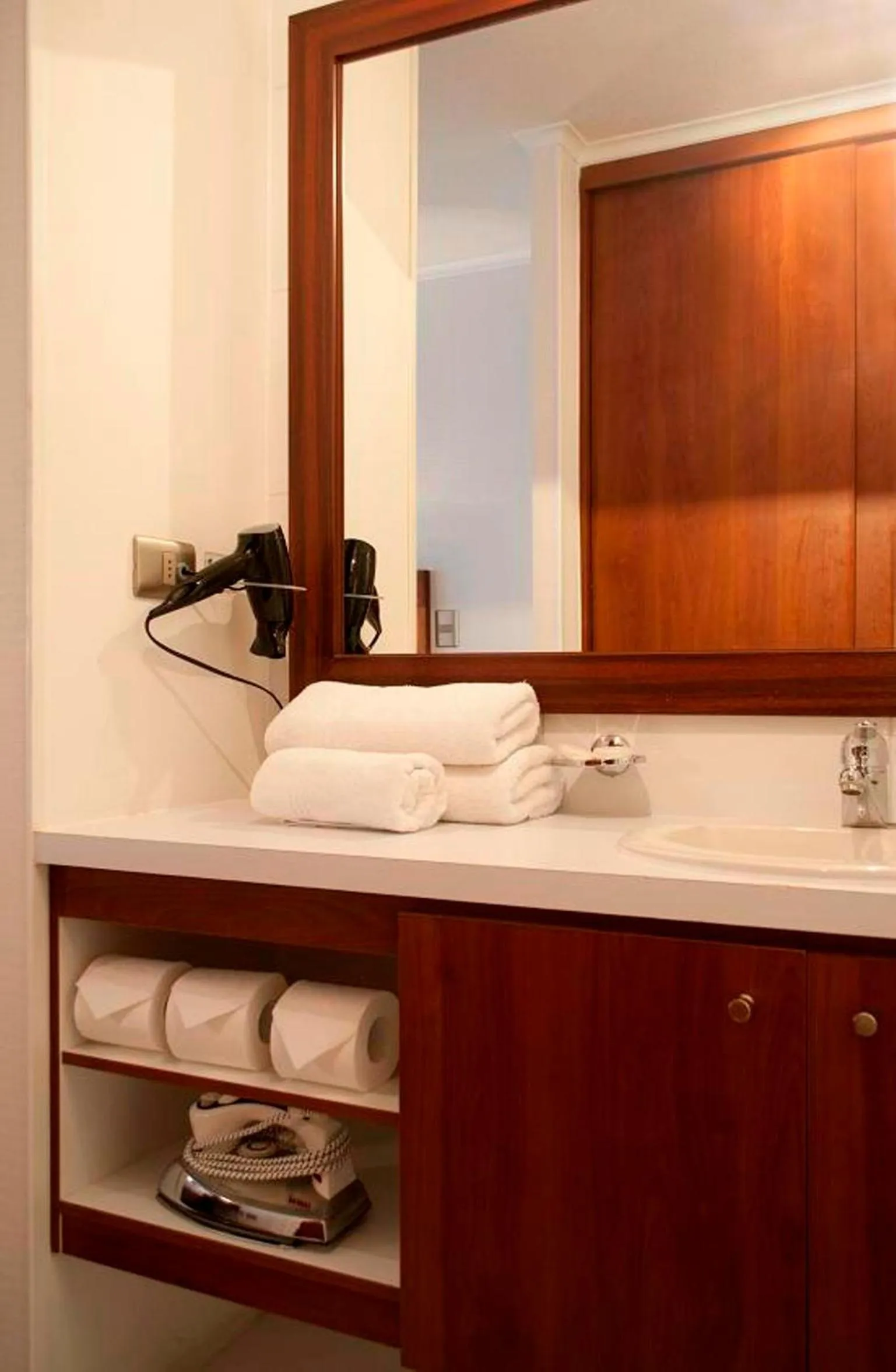 Bathroom in Park Plaza Apart Hotel