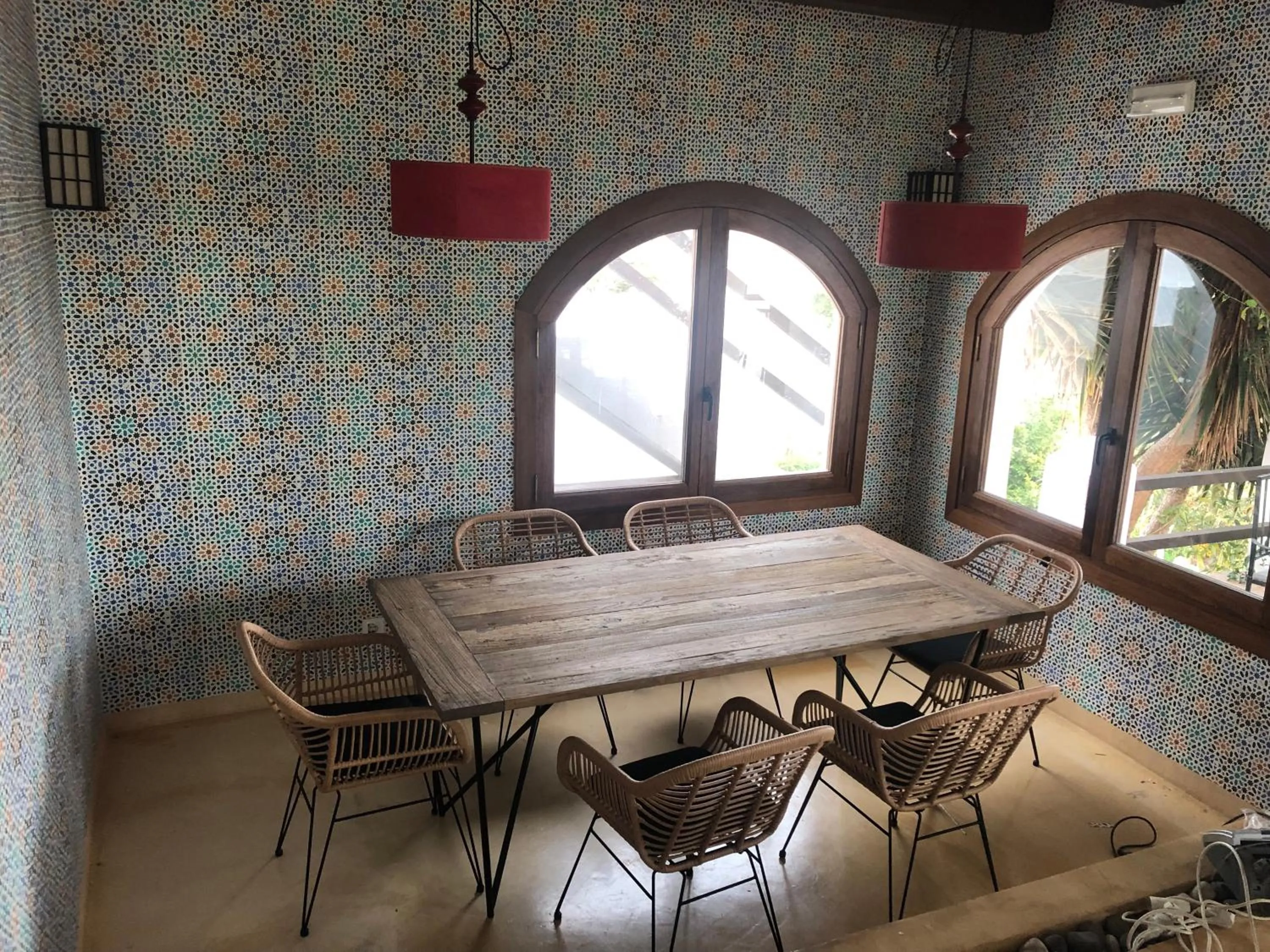 Lounge or bar in La Almendra y El Gitano