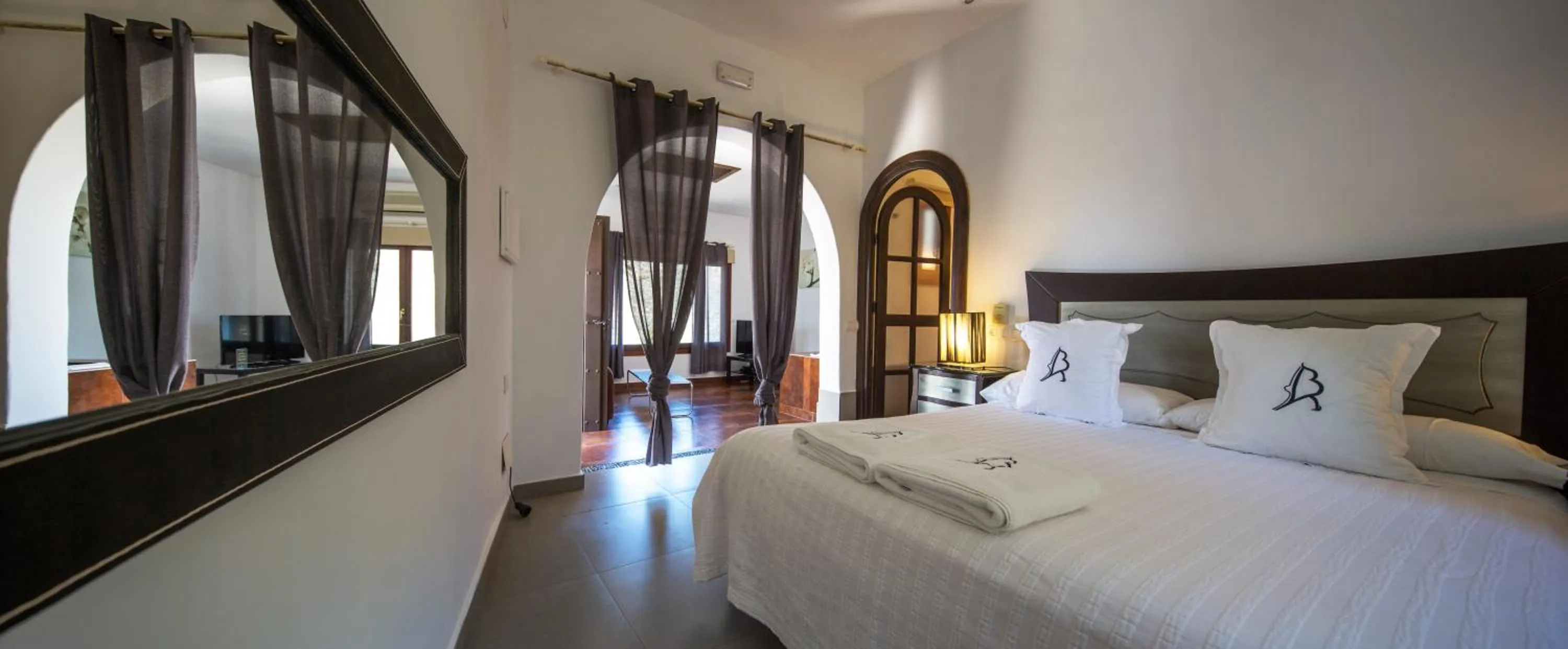 Bed in La Almendra y El Gitano